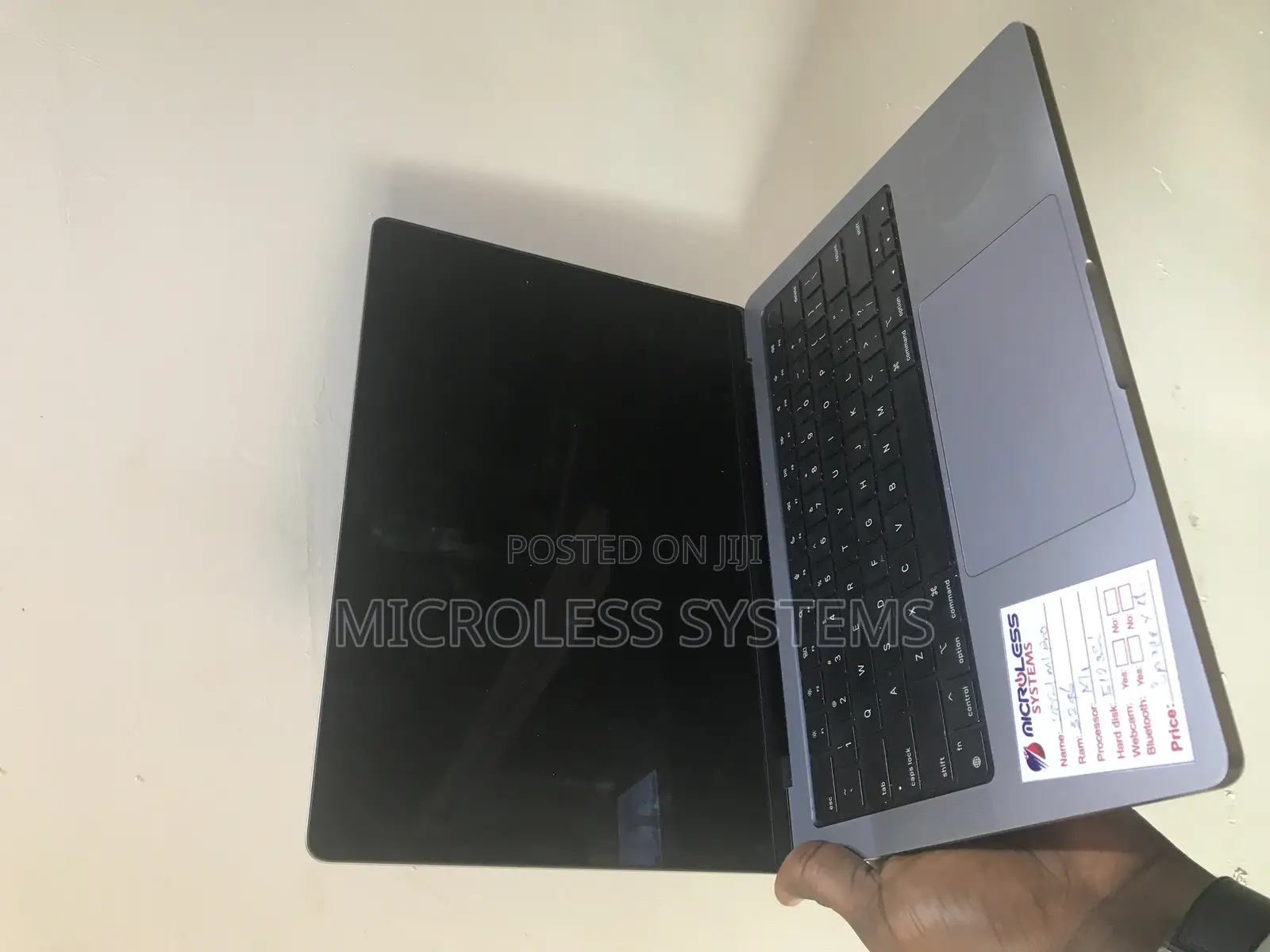 Laptop Apple MacBook Pro 2021 M1 32GB Apple M1 Pro SSD 512GB