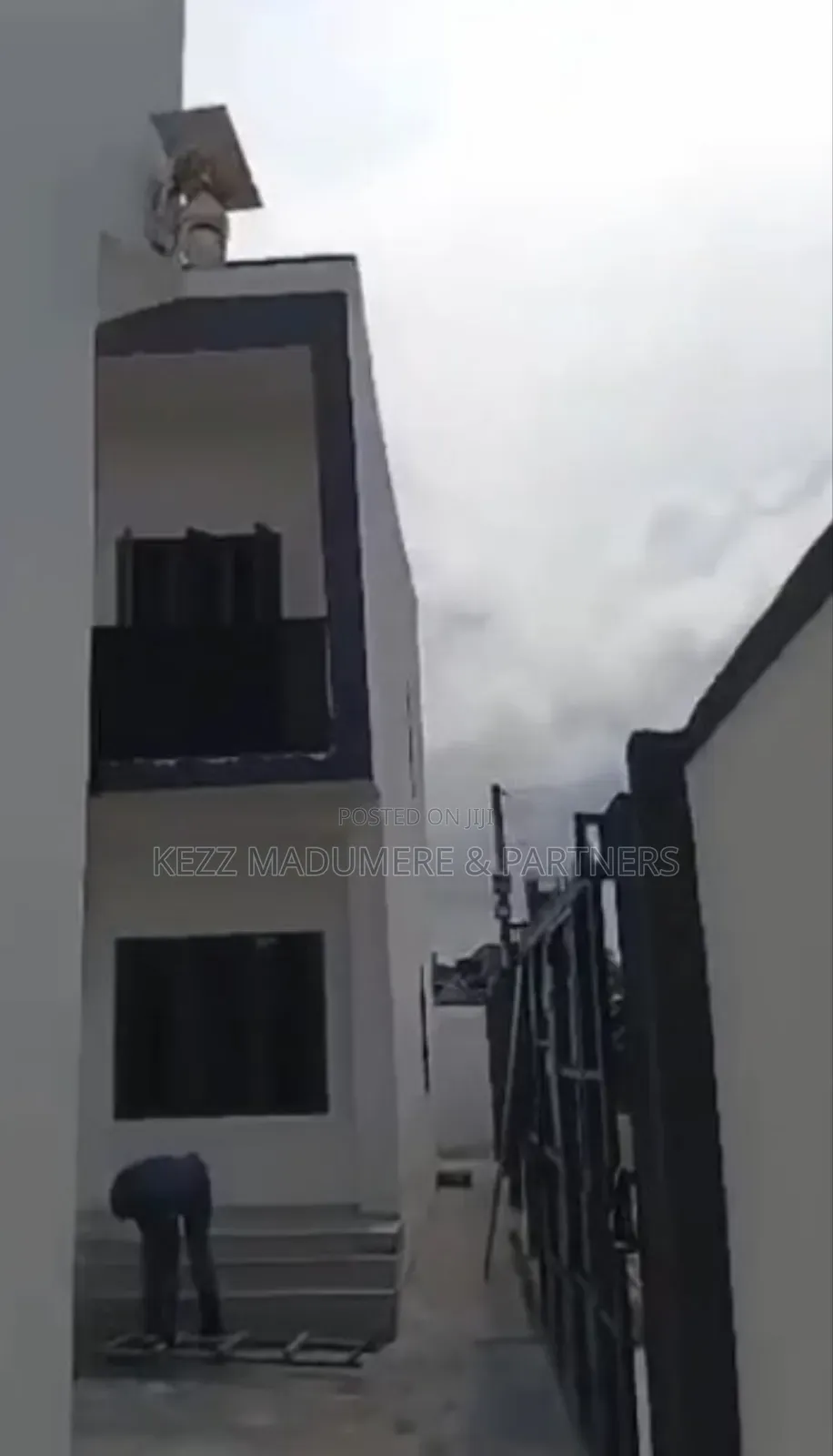 10bdrm Duplex in Rumuosi Port for sale