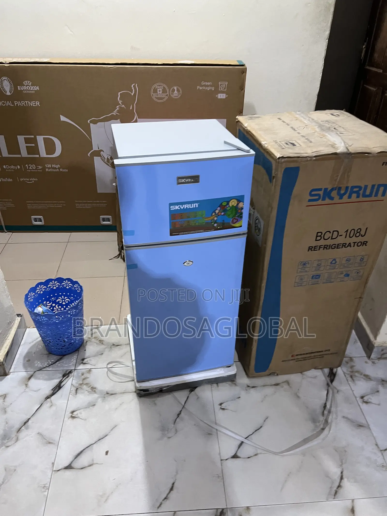 Skyrun Double Door Fridge Built for Convenient Food Access [Bcd-108j]
