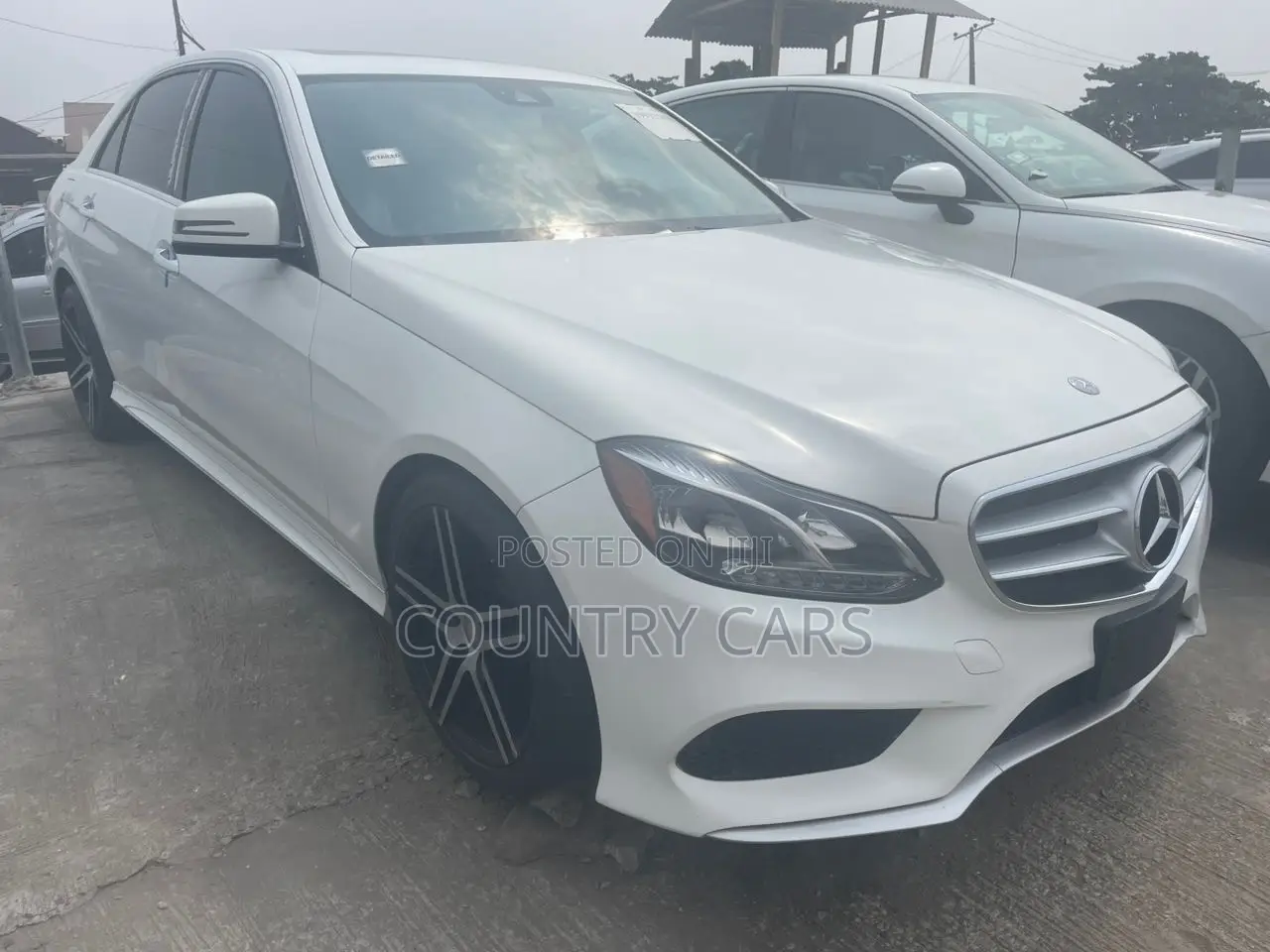 Mercedes-Benz E350 Base 4Matic Sedan AWD (3.5L 6cyl 7A) 2014 White