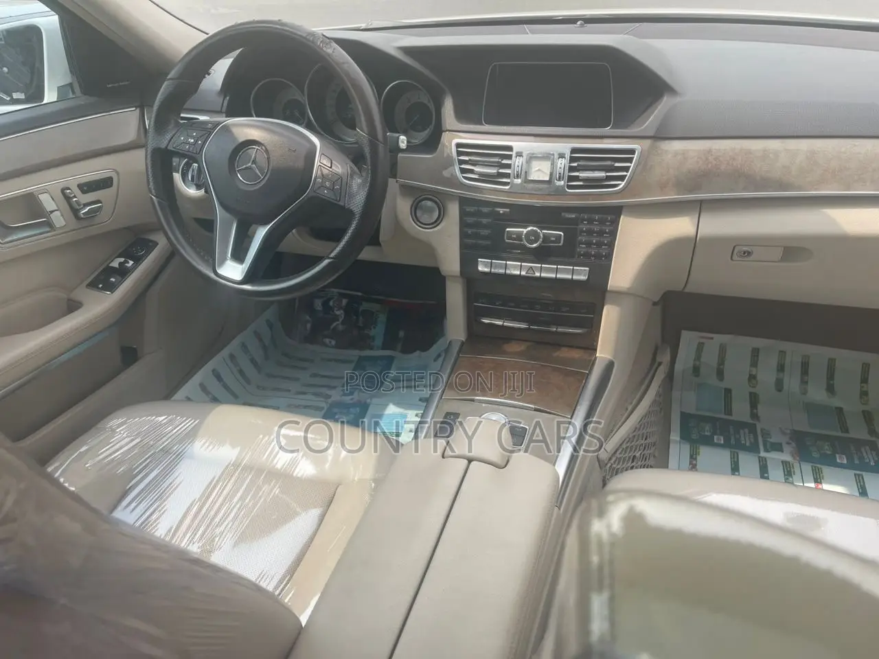 Mercedes-Benz E350 Base 4Matic Sedan AWD (3.5L 6cyl 7A) 2014 White