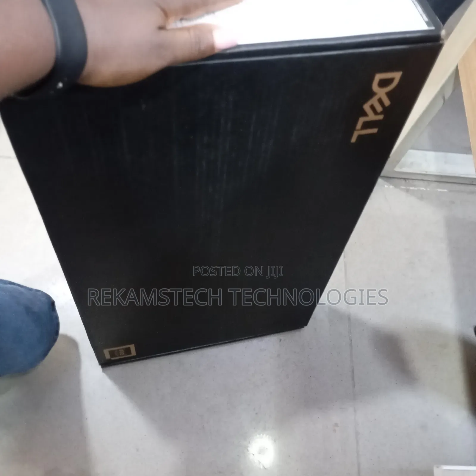 New Laptop Dell G15 5511 16GB Intel Core i7 SSD 1T