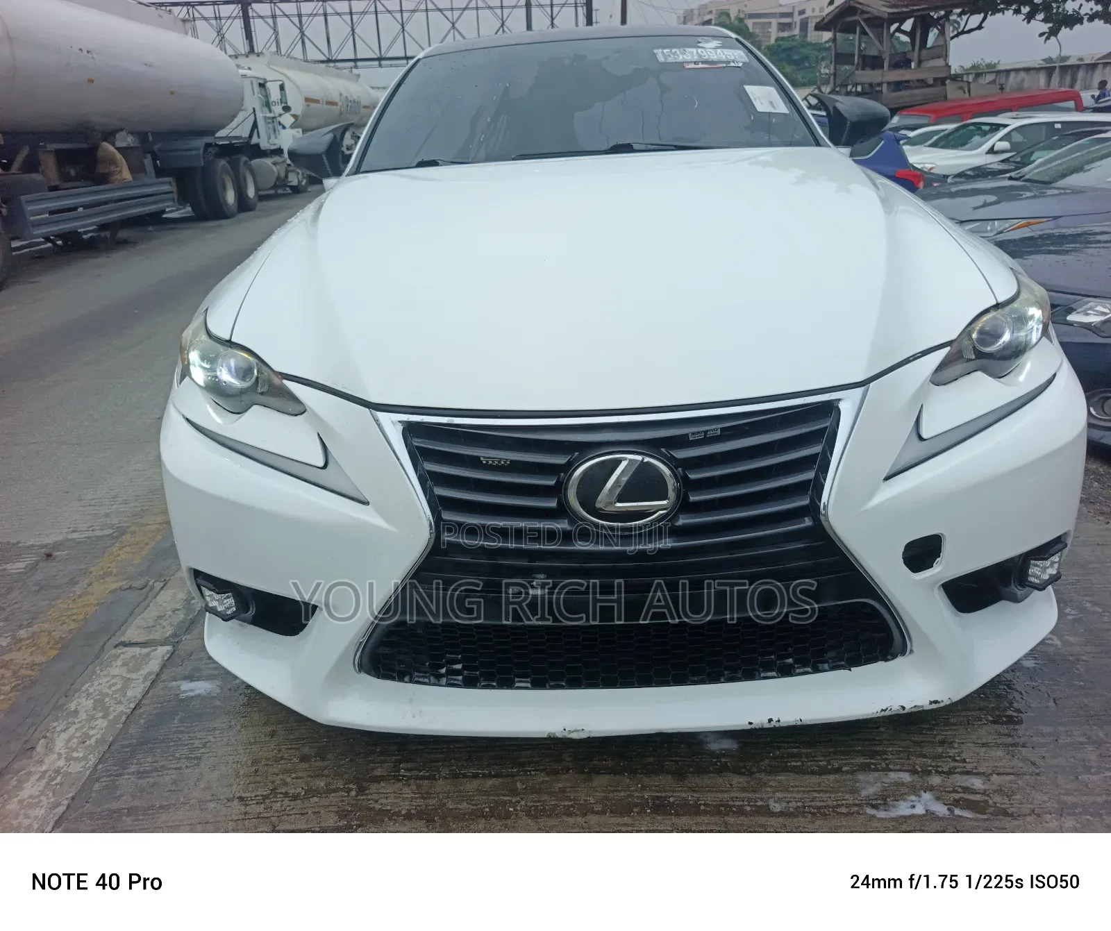 Lexus IS 350 AWD 2015 White