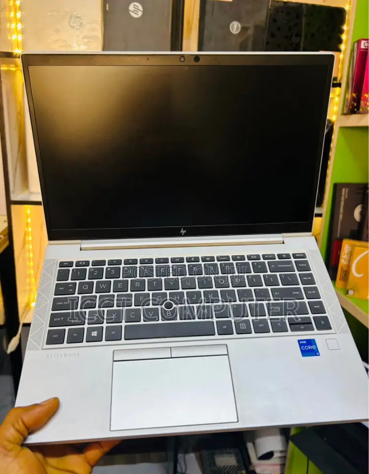 New Laptop HP EliteBook 840 G8 16GB Intel Core i5 SSD 256GB