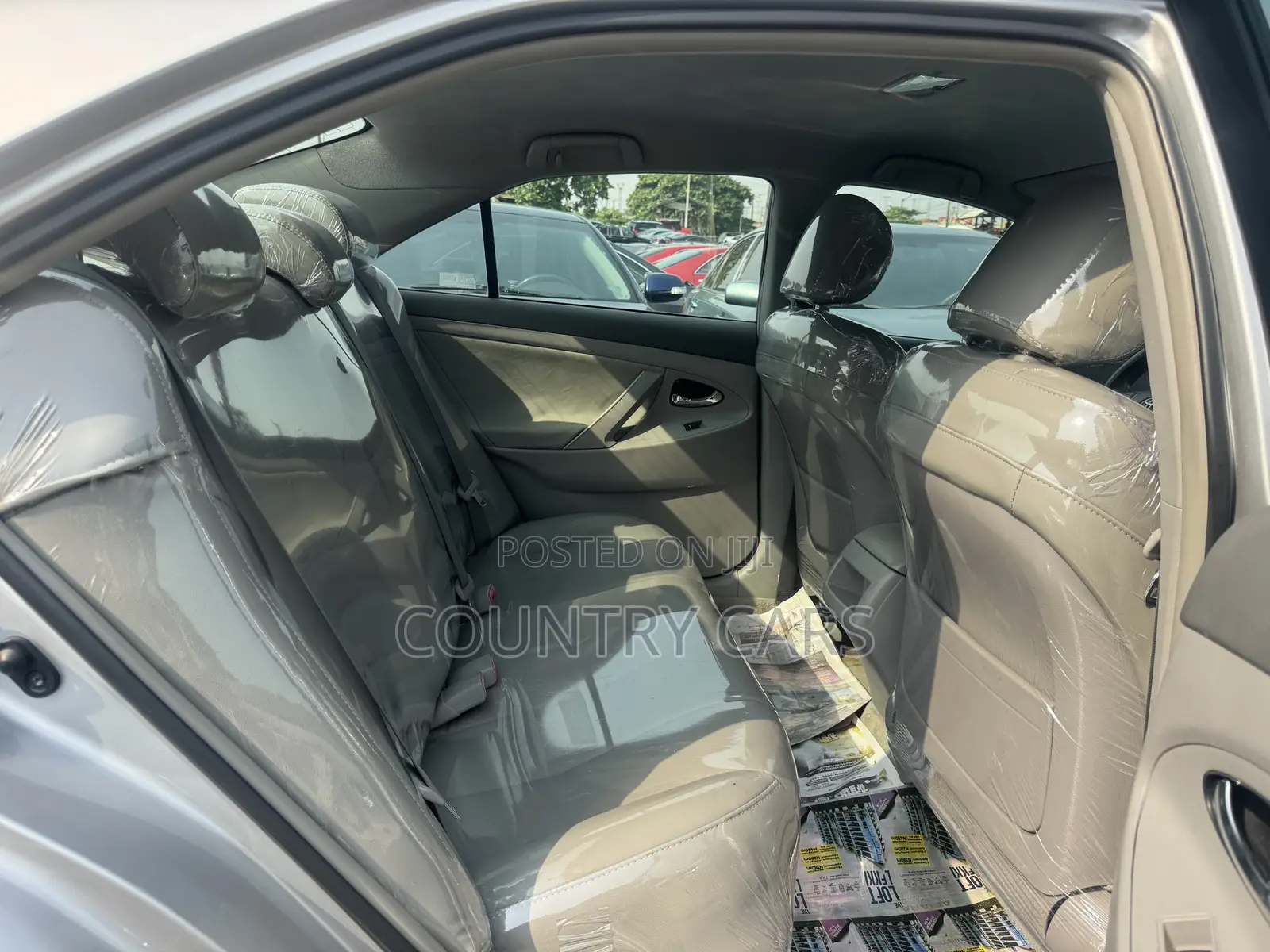 Toyota Camry LE 4dr Sedan (2.5L 4cyl 6AM) 2010 Silver