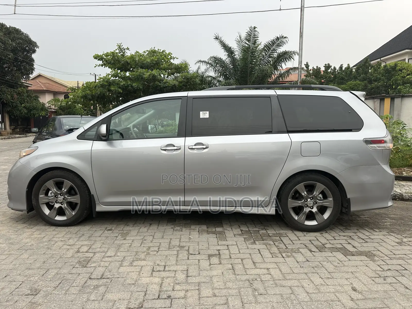 Toyota Sienna SE 8-Passenger 4dr Minivan (3.5L 6cyl 6A) 2014 Blue