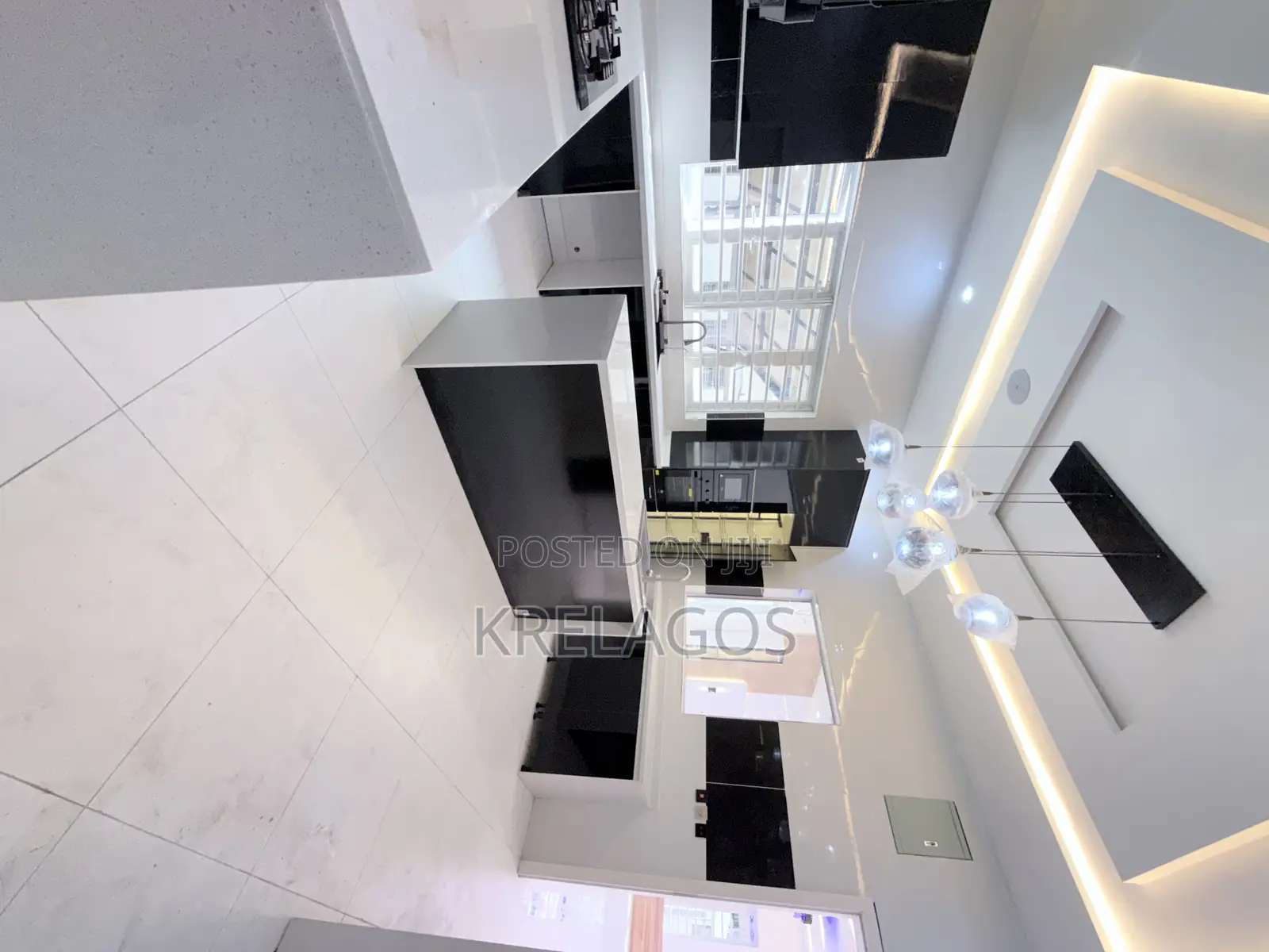 5bdrm Duplex in Ikota for sale
