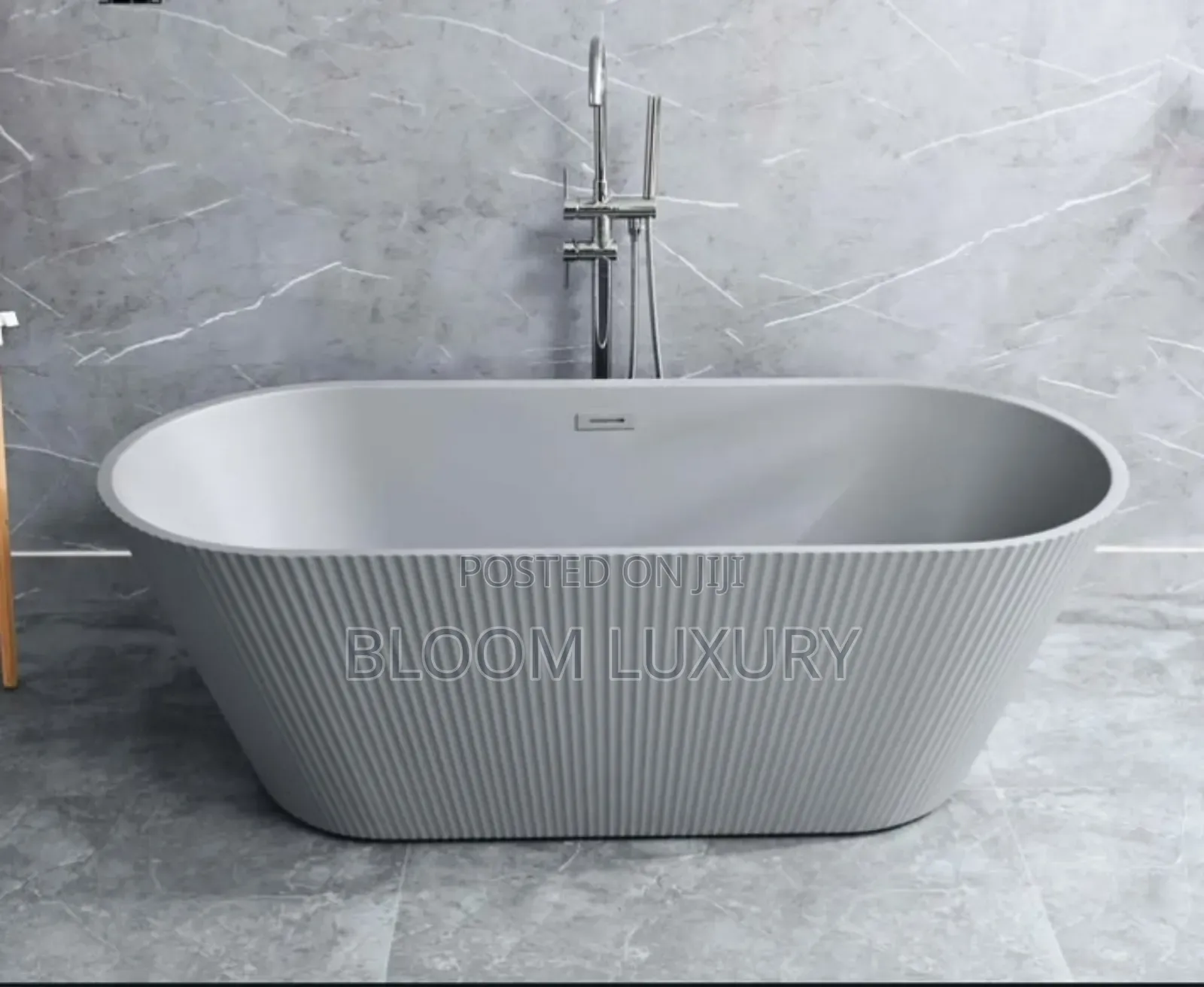 Grey Acrylic Freestand Bathtub