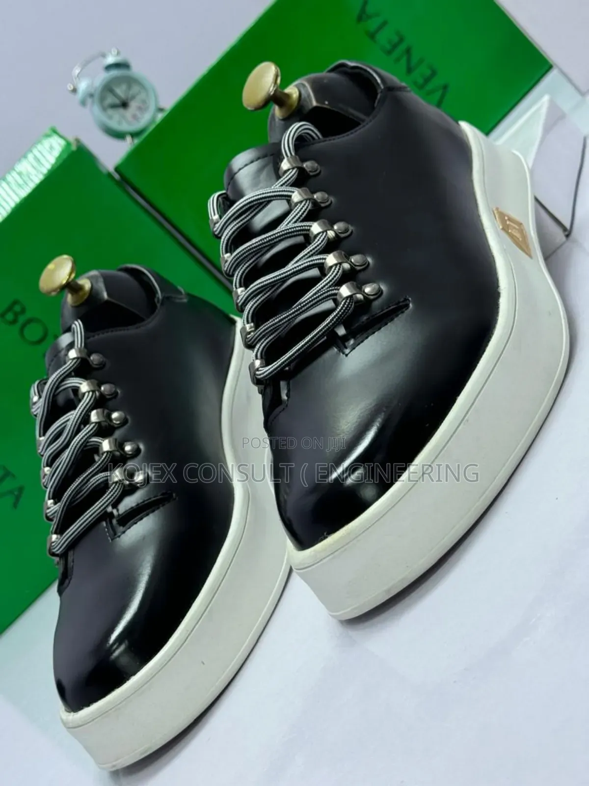 Bottega Leather Skin Men Shoe
