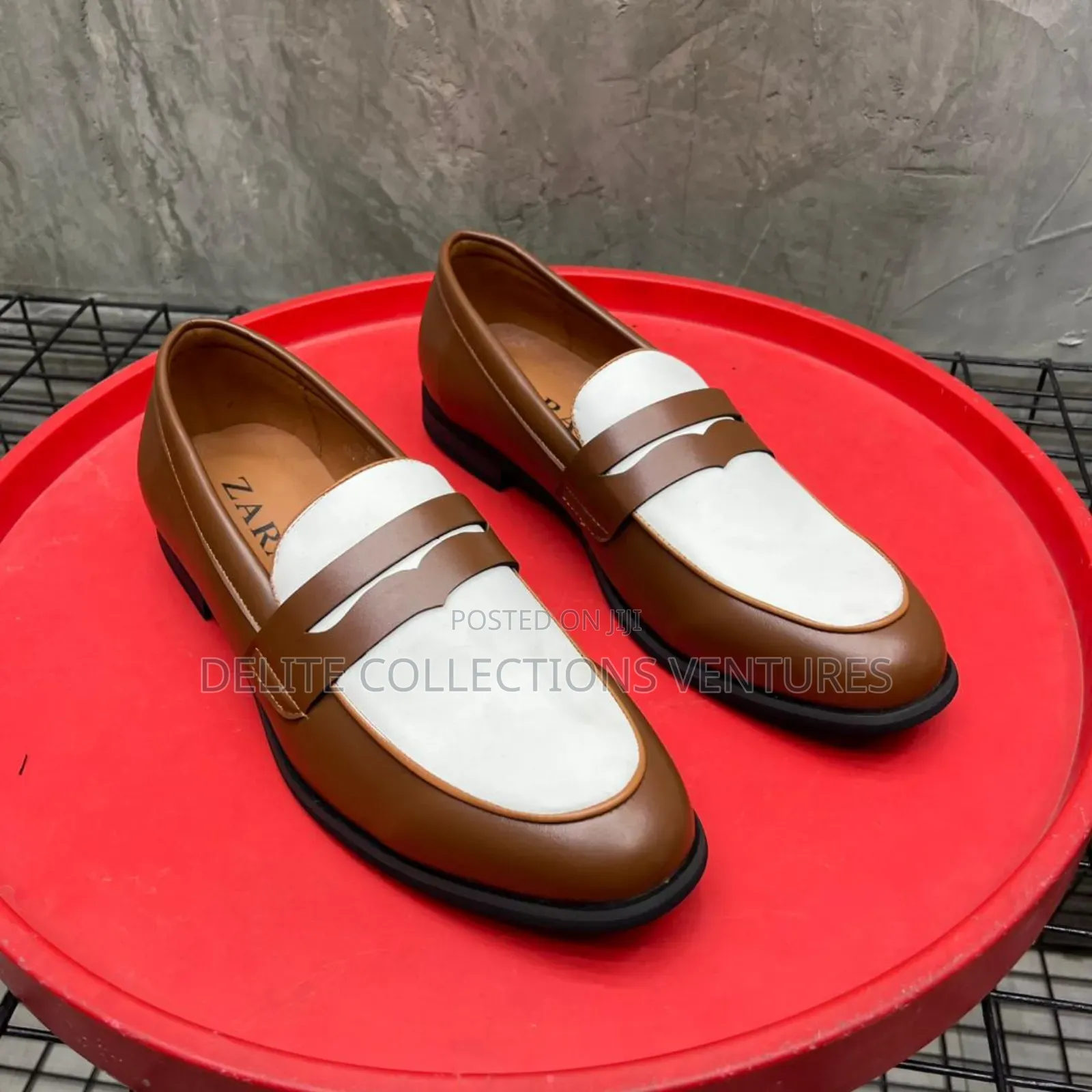 *Zara Corprate Leather Shoe “Green White”* *Size: 40-46