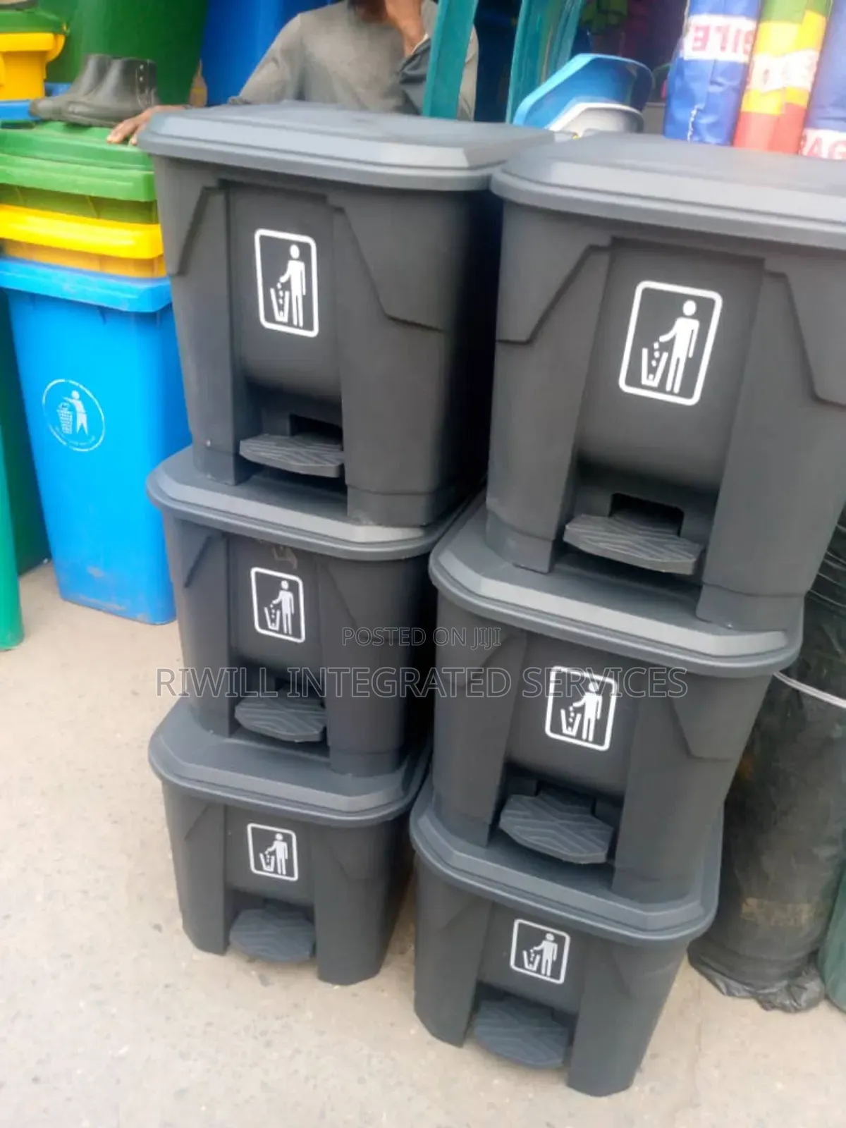 50 Liters Wastebasket Bin