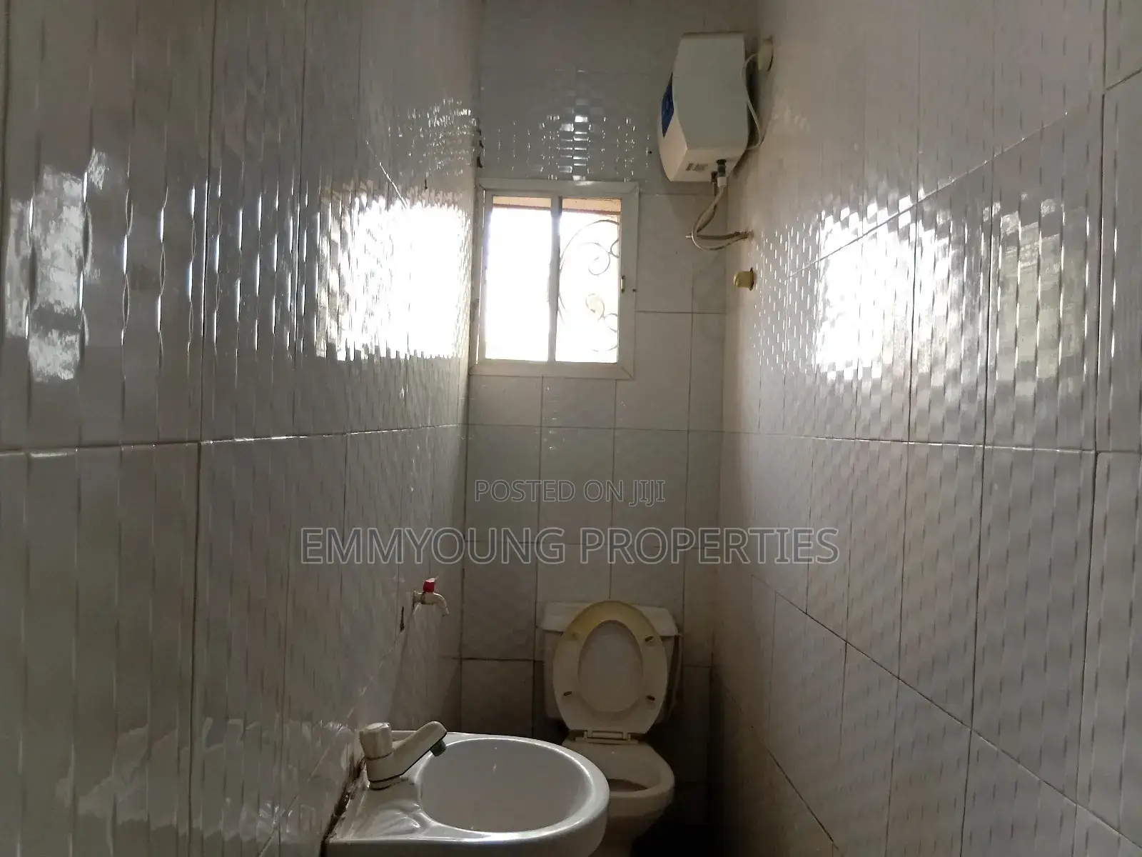 Furnished 3bdrm Apartment in Goodluck Estate, Kosofe for rent