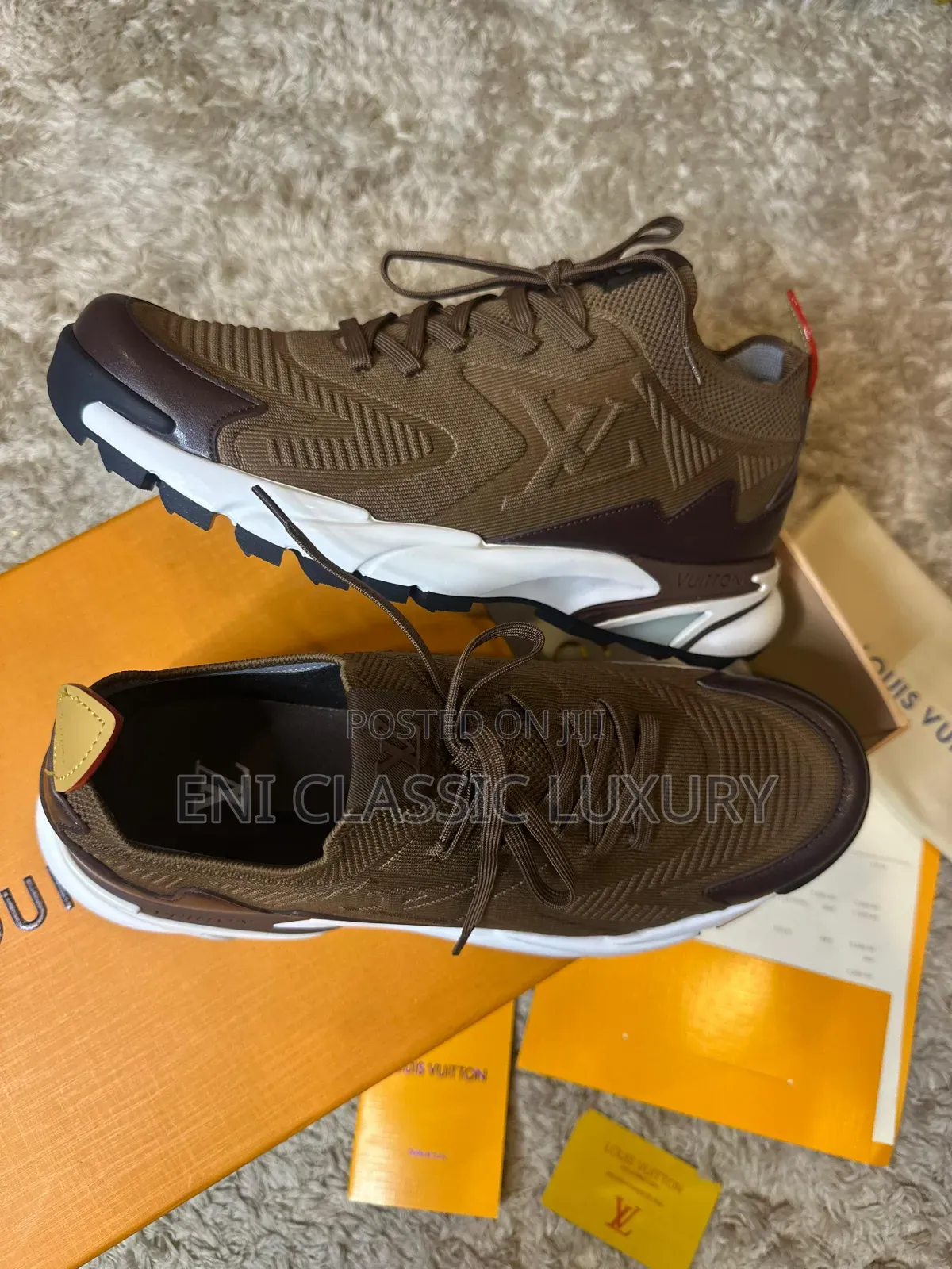 Best Quality Luxury Men's Sneakers Louis Vuitton Well Banded Package