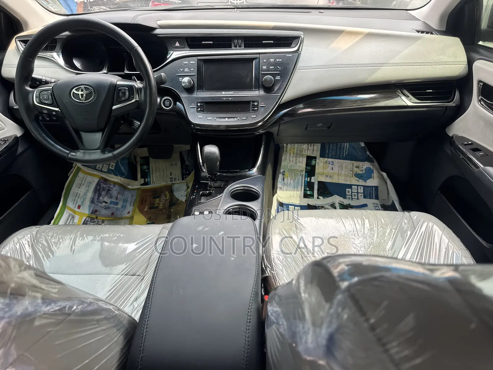 Toyota Avalon Limited Sedan FWD (3.5L 6cyl 6A) 2013