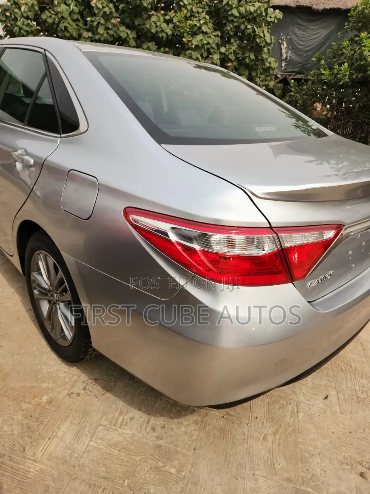Toyota Camry SE 4dr Sedan (2.5L 4cyl 6A) 2016 Silver