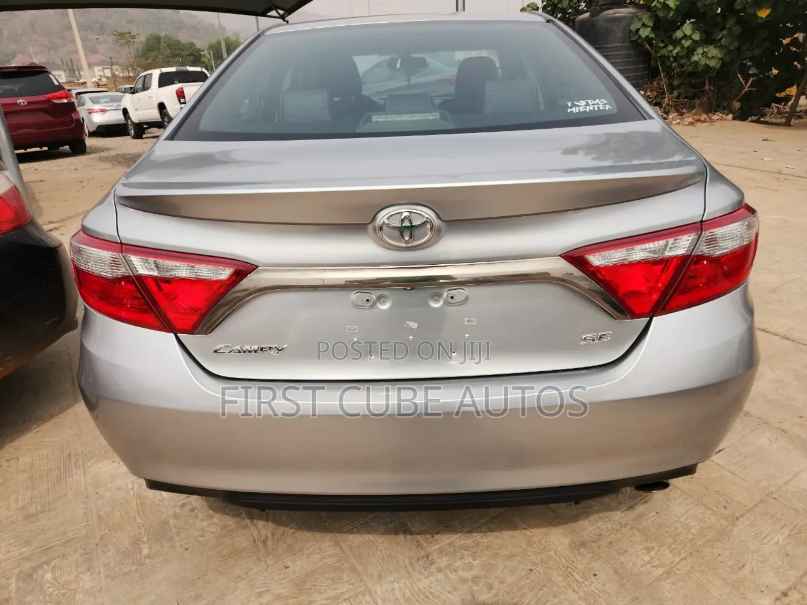 Toyota Camry SE 4dr Sedan (2.5L 4cyl 6A) 2016 Silver