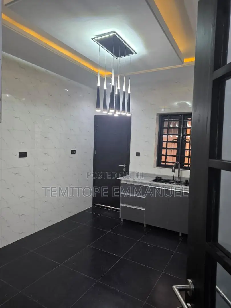 Furnished 5bdrm Duplex in Ajao Estate, Ikeja for sale