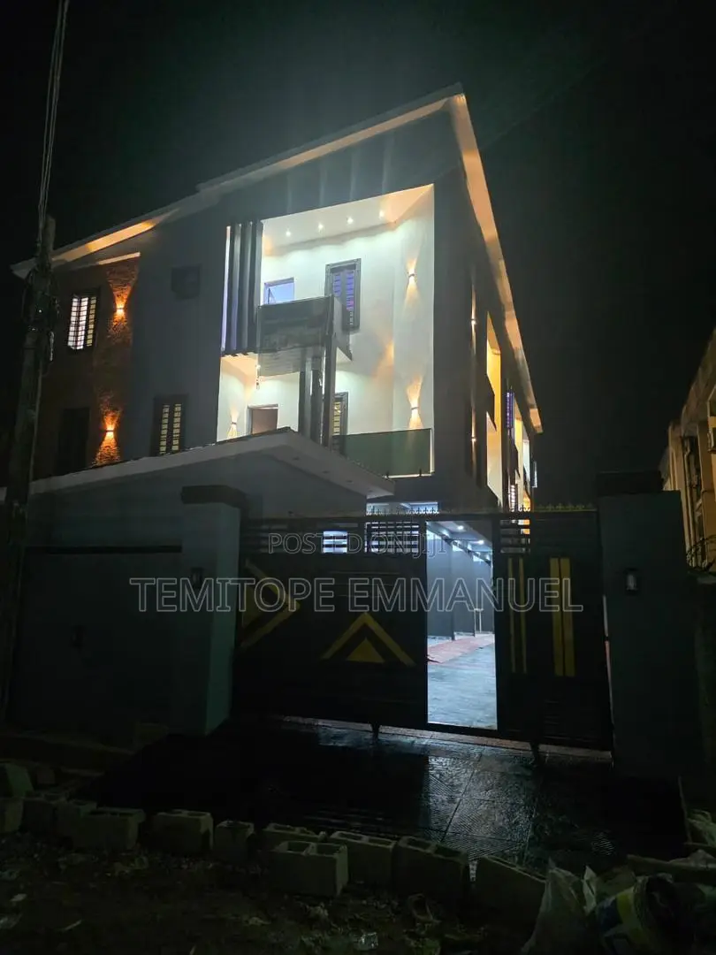 Furnished 5bdrm Duplex in Ajao Estate, Ikeja for sale