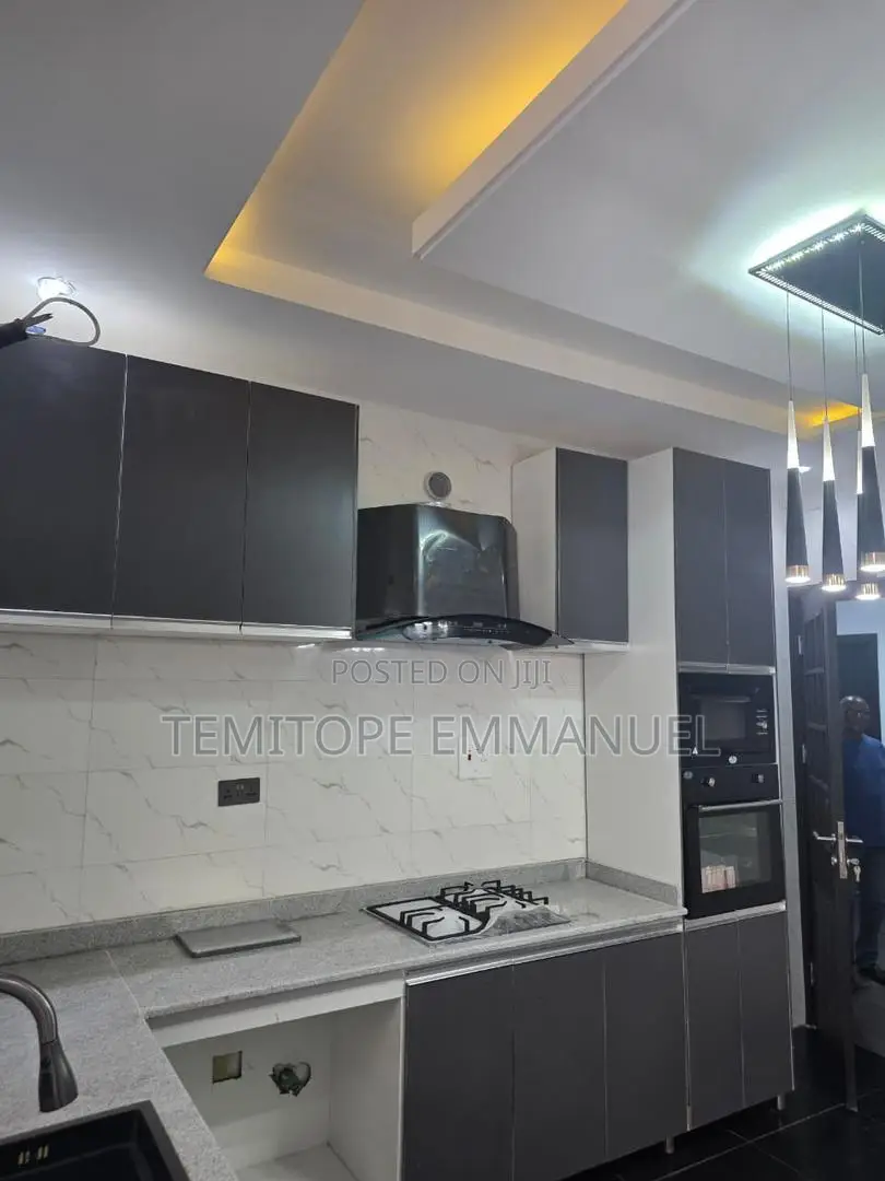 Furnished 5bdrm Duplex in Ajao Estate, Ikeja for sale