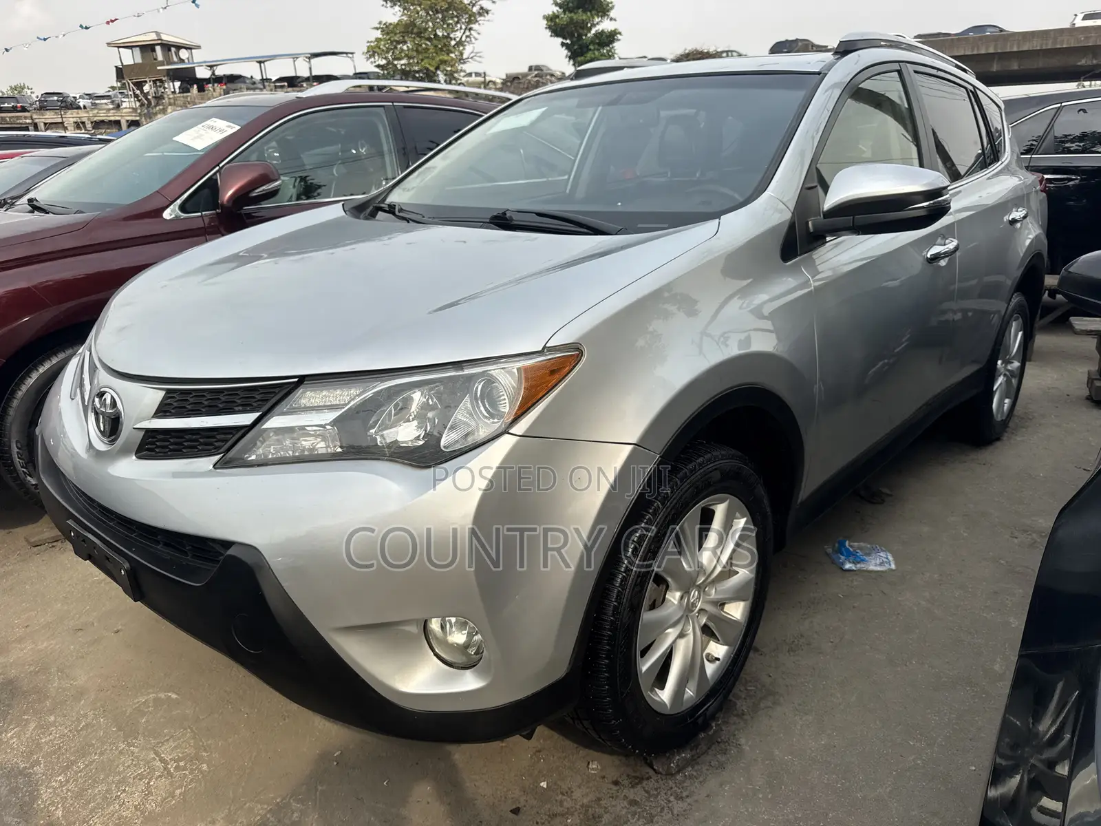 Toyota RAV4 Limited 4dr SUV (2.5L 4cyl 6A) 2014 Silver