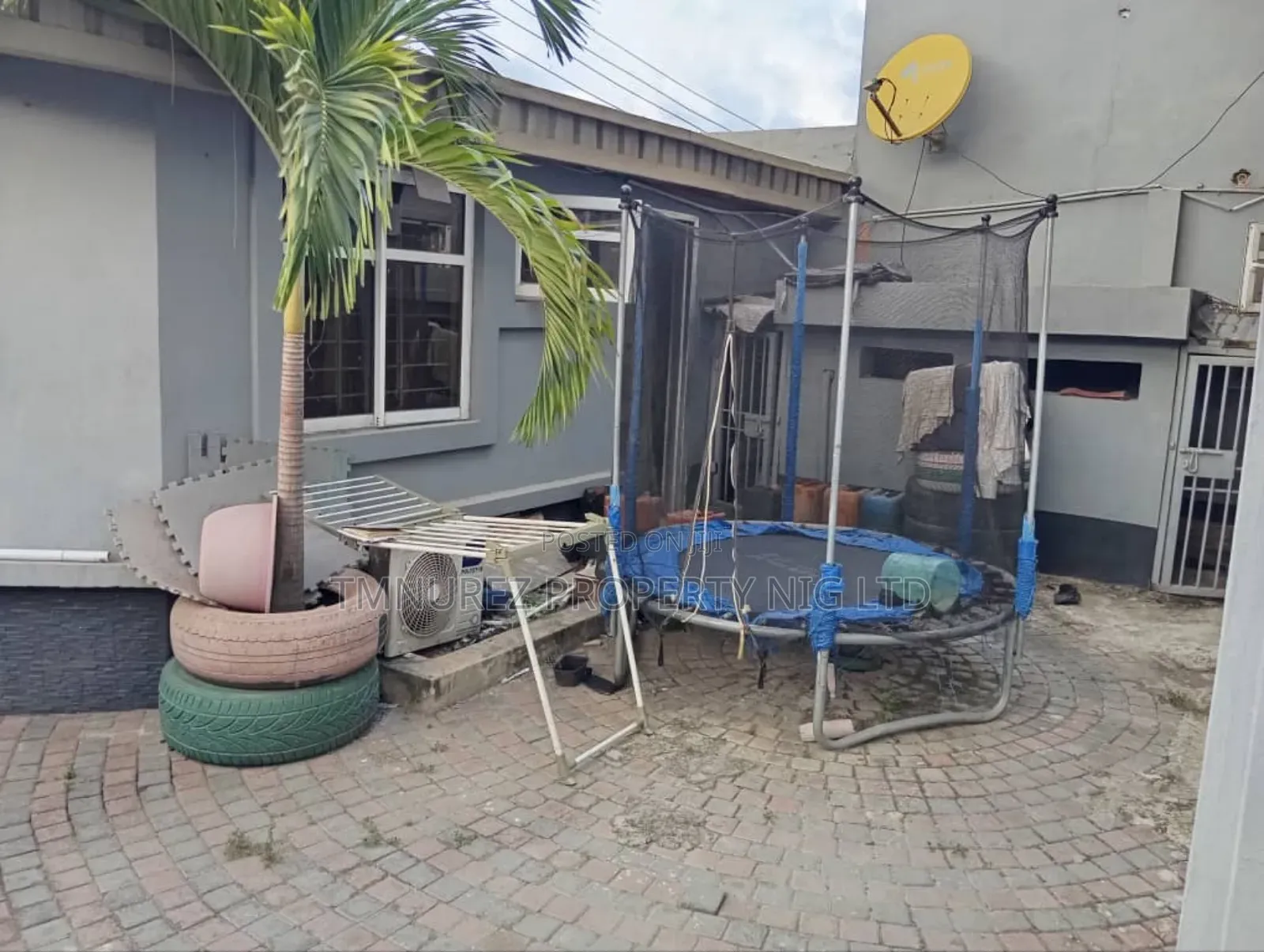 4bdrm Duplex in Lekki Phase1 for rent