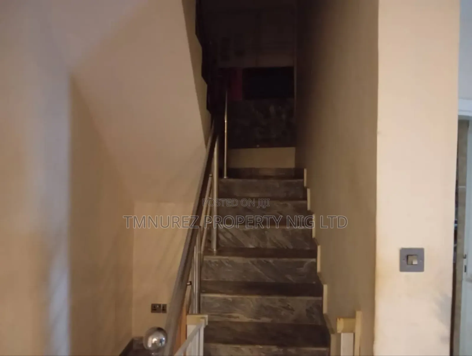 4bdrm Duplex in Lekki Phase1 for rent