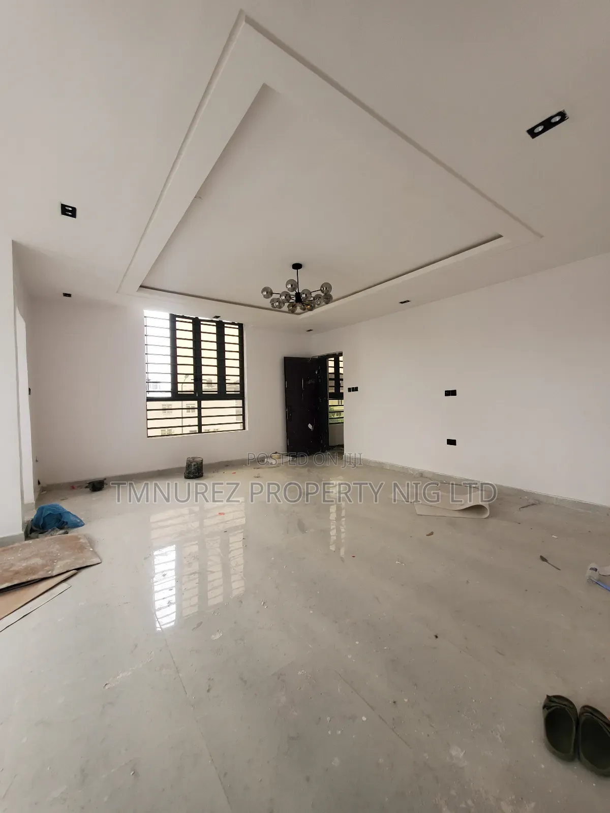 3bdrm Apartment in Lekki Phase1 for rent