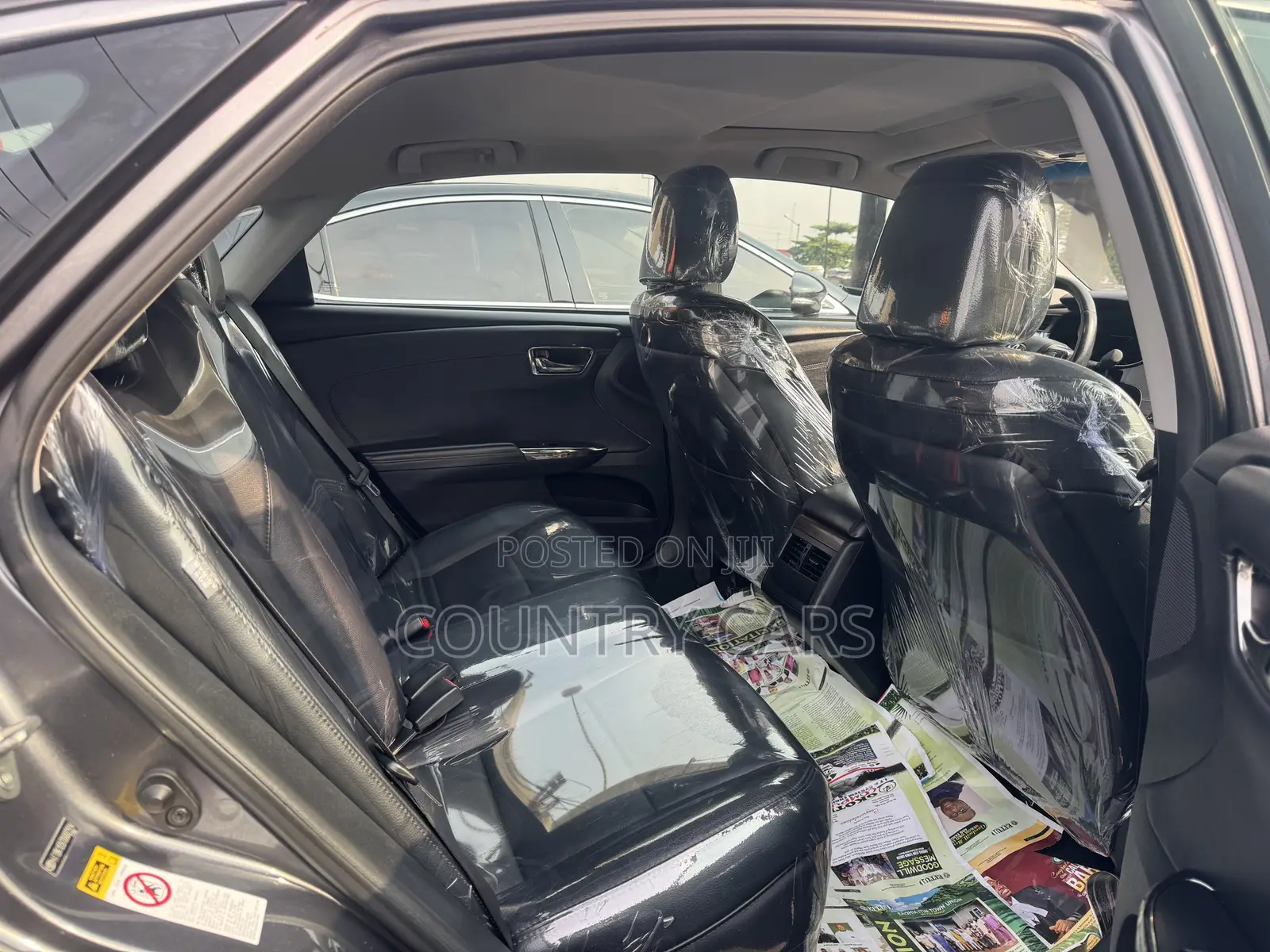 Toyota Avalon XLE Premium Sedan FWD (3.5L 6cyl 6A) 2013 Gray