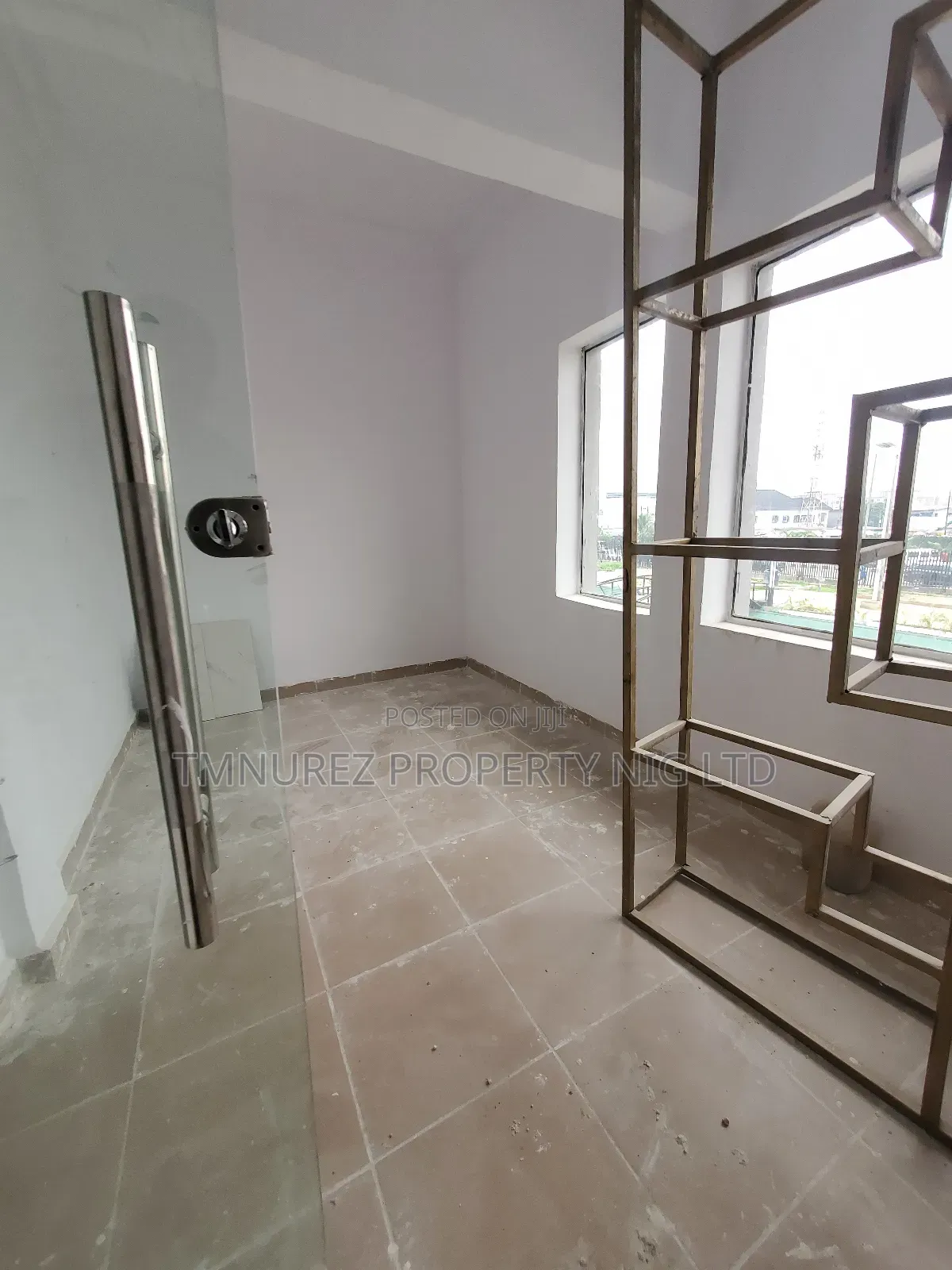 Shop for Rent at Lekki Phase1