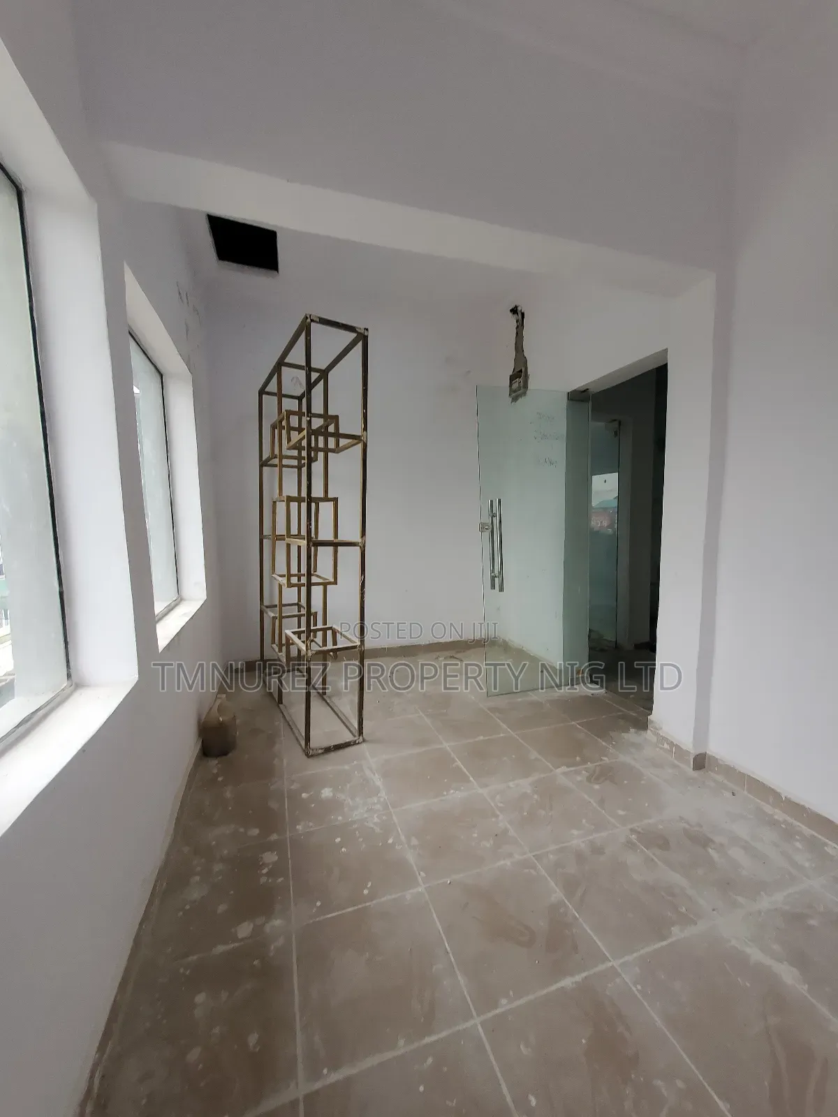 Shop for Rent at Lekki Phase1