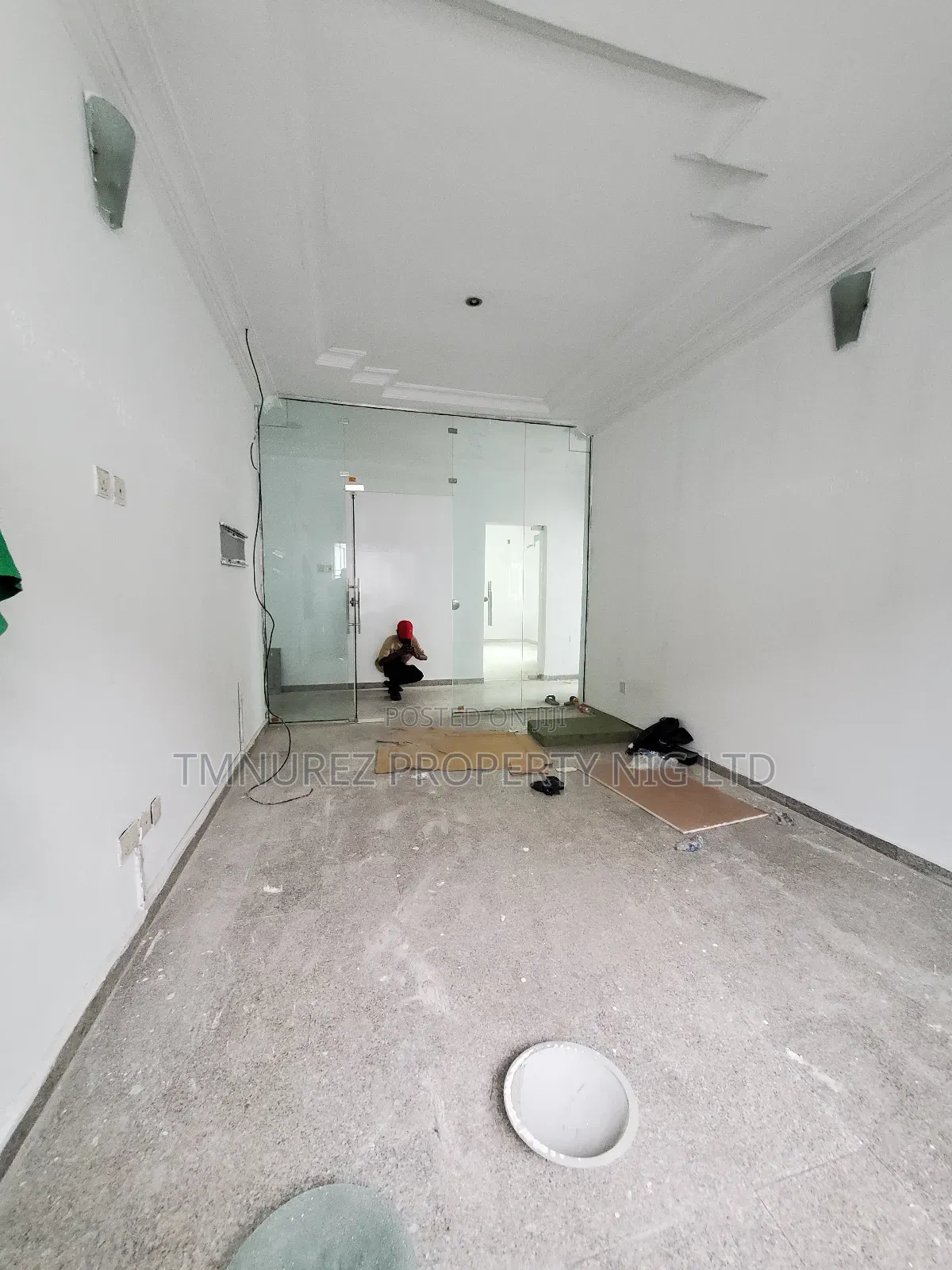 Shop for Rent at Lekki Phase1