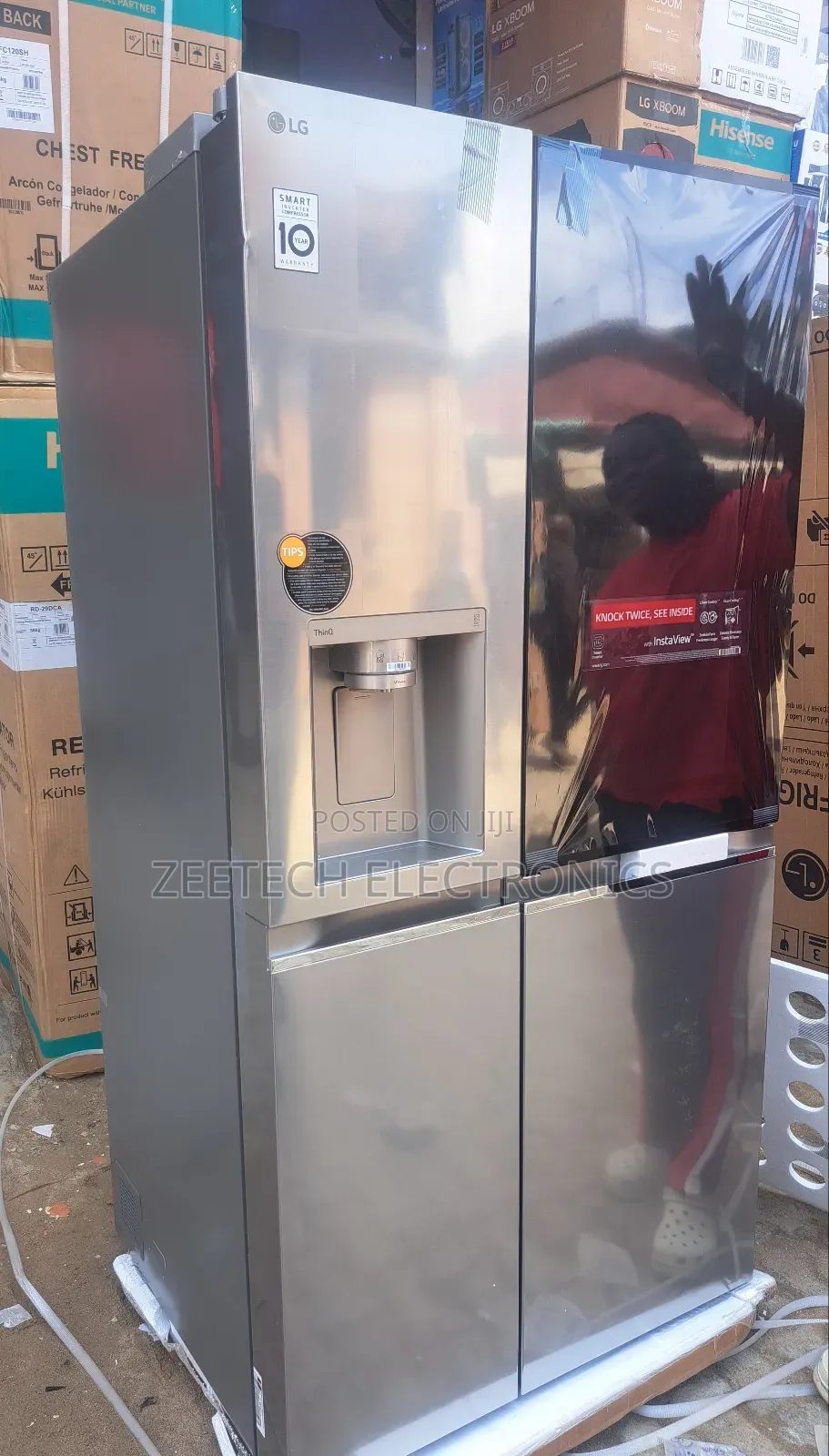 Lg Side-by-Side Refrigerator With Water and Ice Despenser