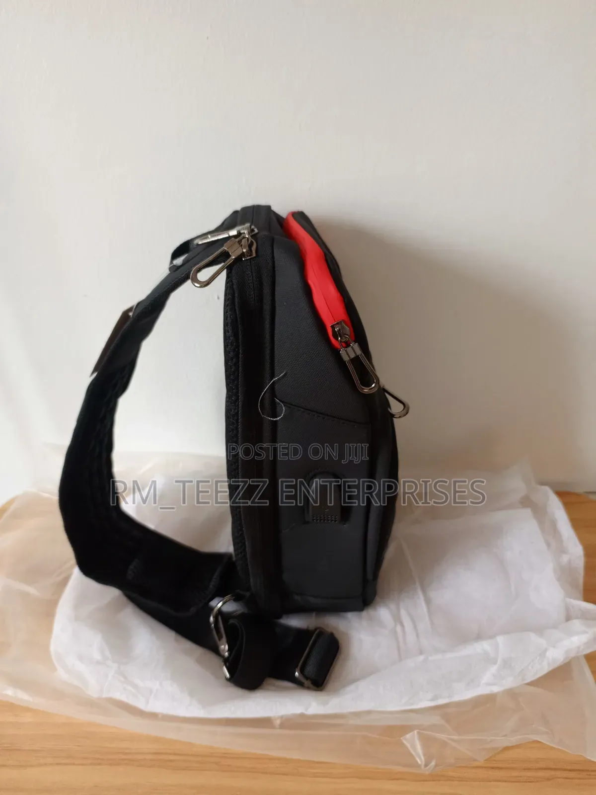 High-End Multifunctional Cross-Body Bag (Chest Bag)