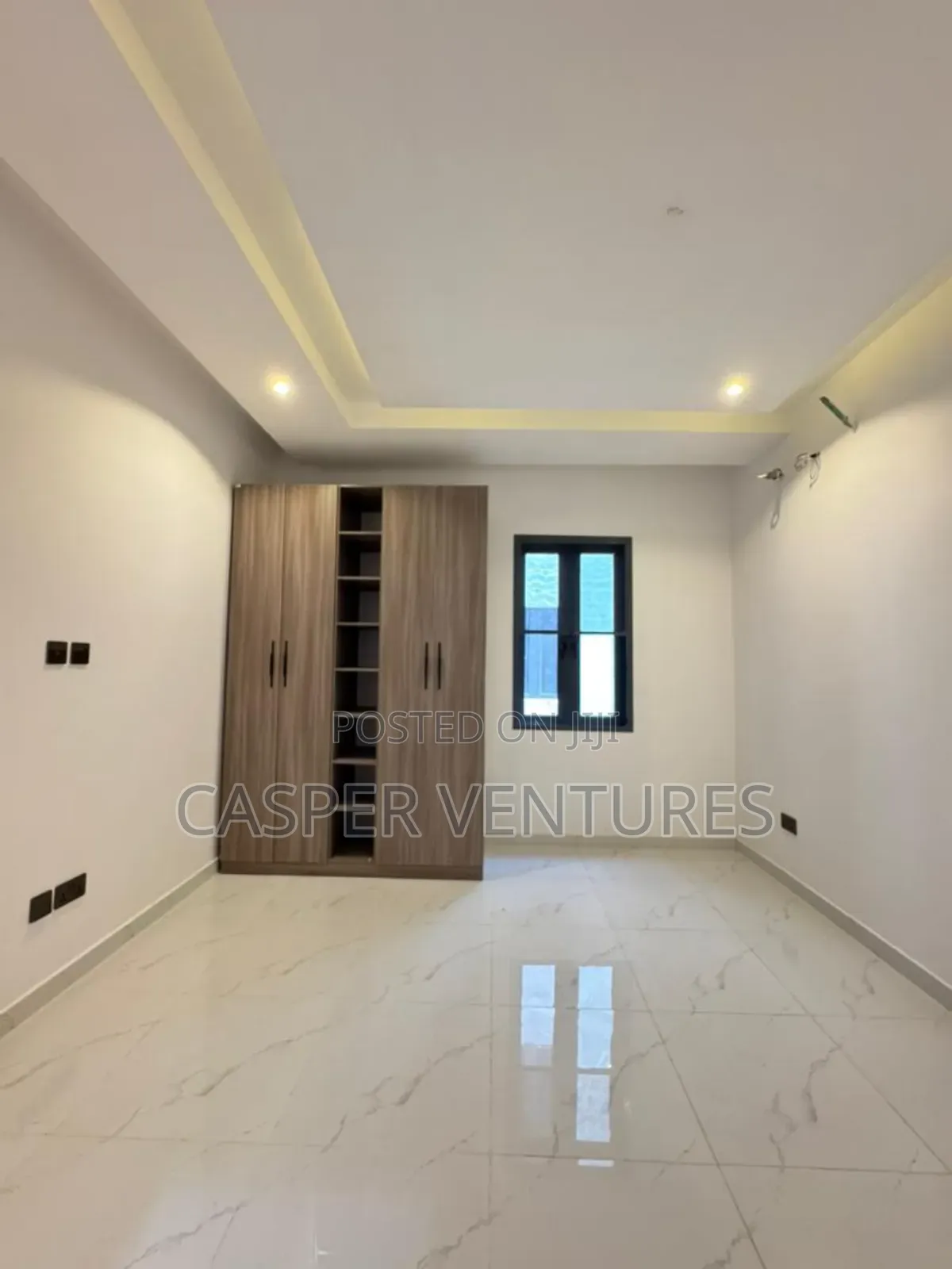 2bdrm Apartment in Off Prime Waters, Ikate for sale