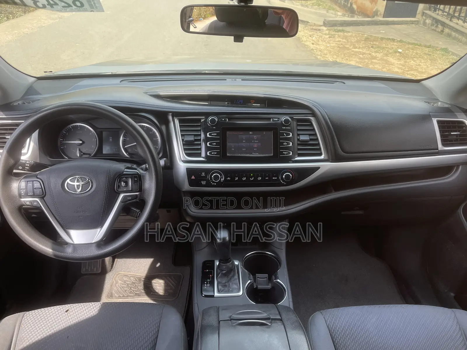 Toyota Highlander LE 4dr SUV (3.5L 6cyl 6A) 2015 Gold
