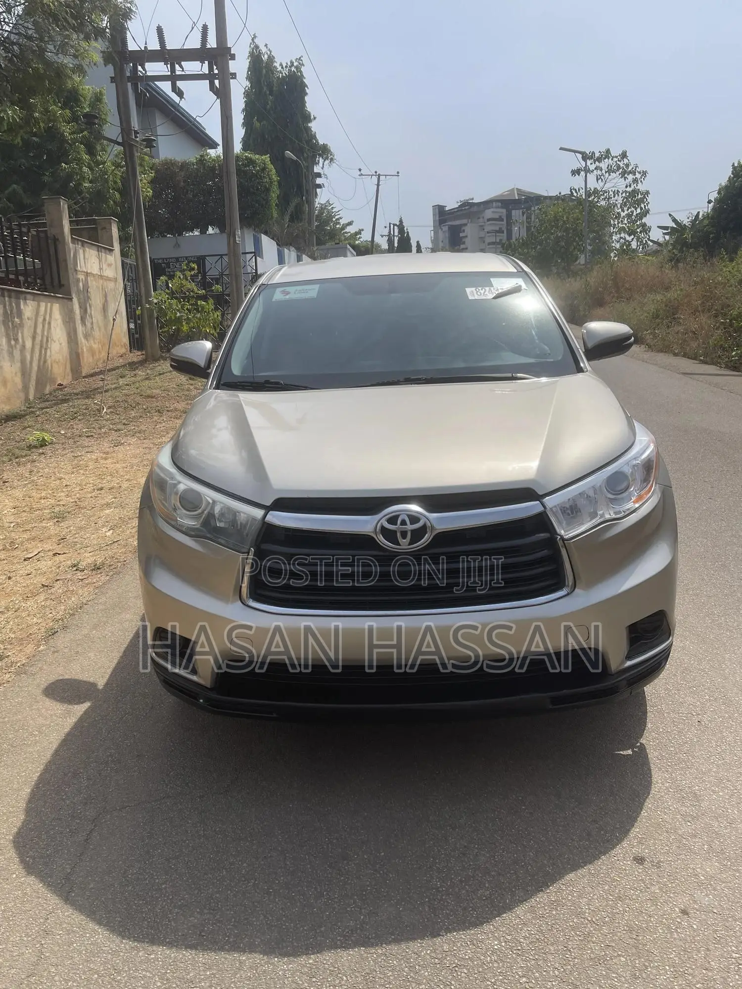 Toyota Highlander LE 4dr SUV (3.5L 6cyl 6A) 2015 Gold