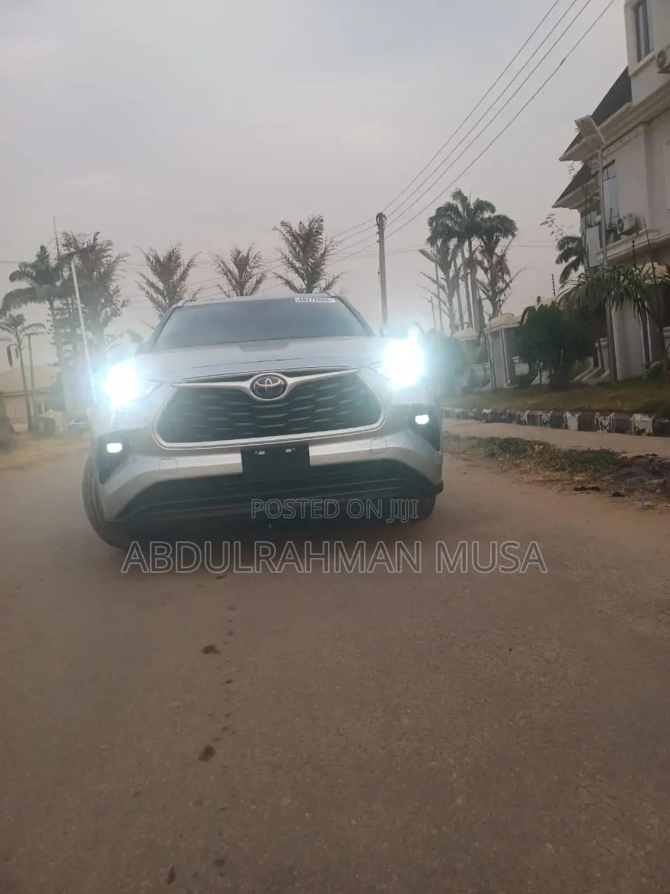 Toyota Highlander XLE 2021 Silver