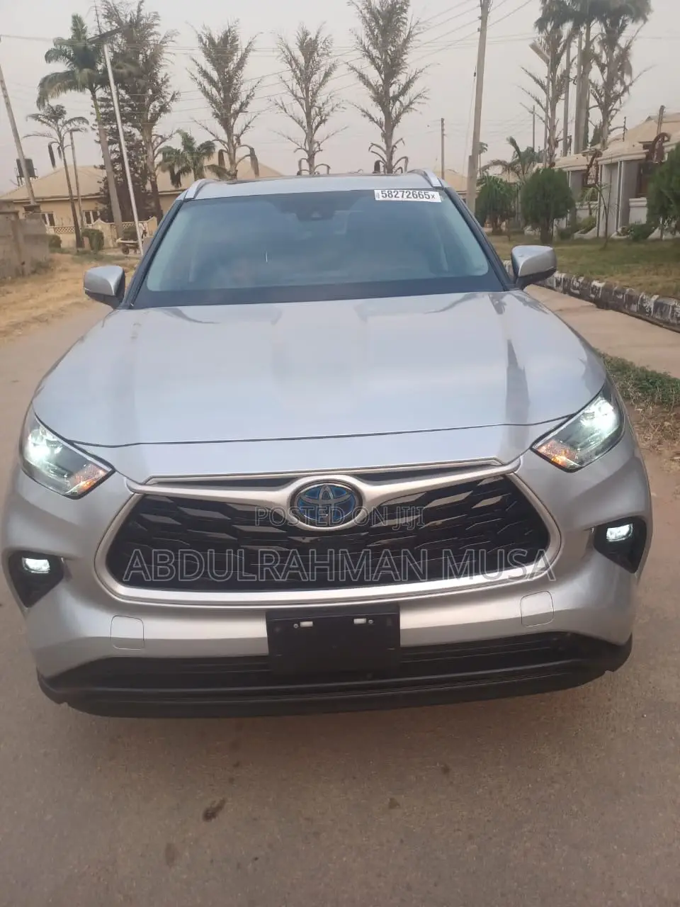 Toyota Highlander XLE 2021 Silver