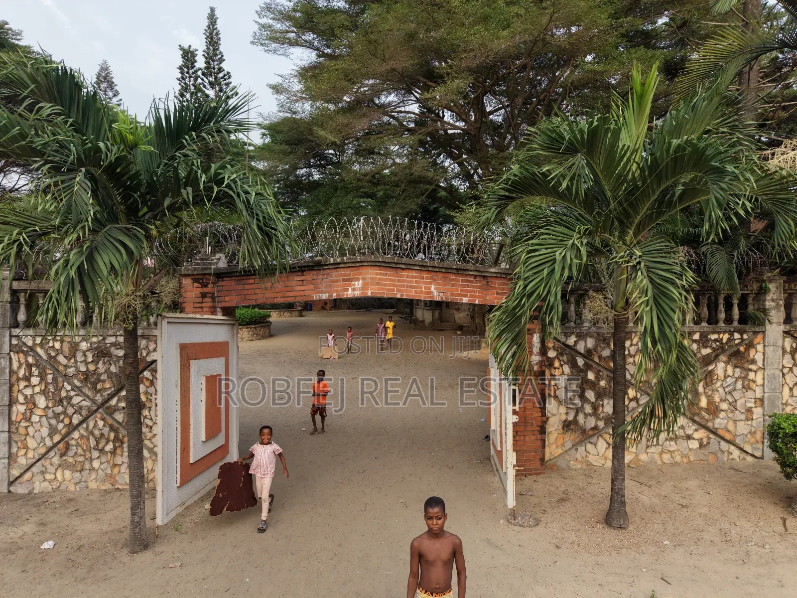 Prime 15 Plots at Majek Sangotedo