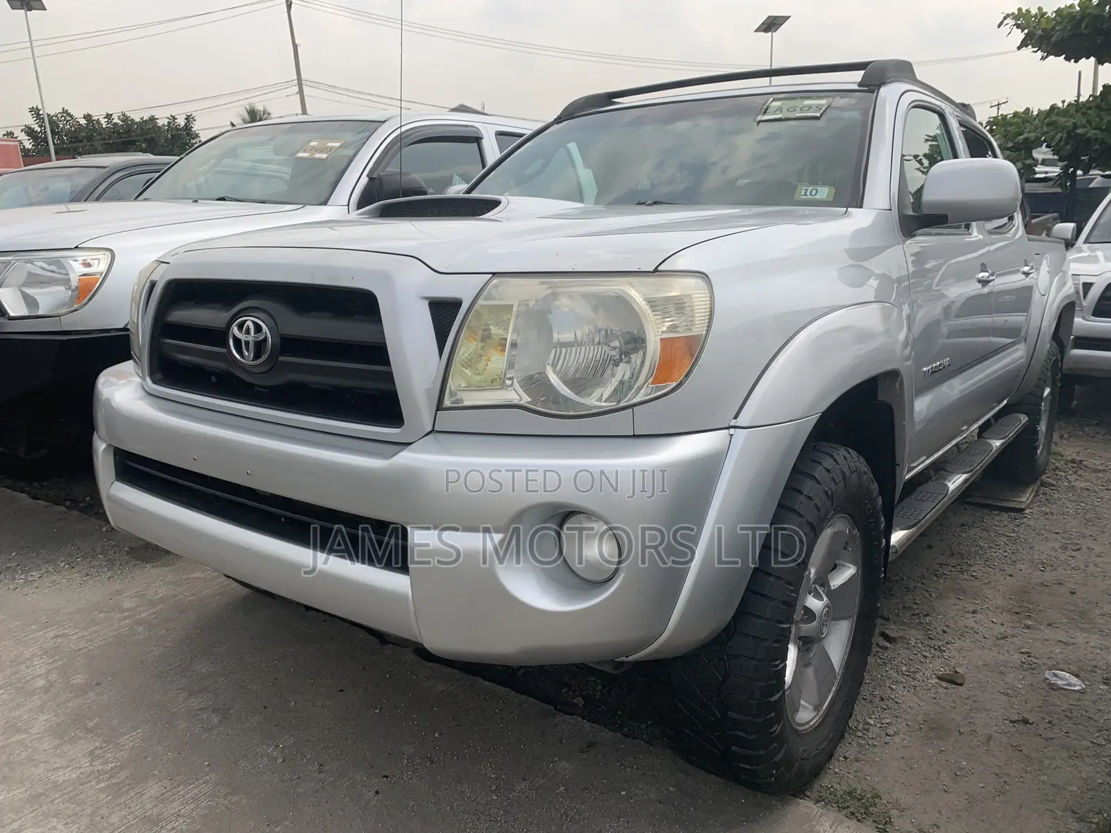 Toyota Tacoma 2010 Silver