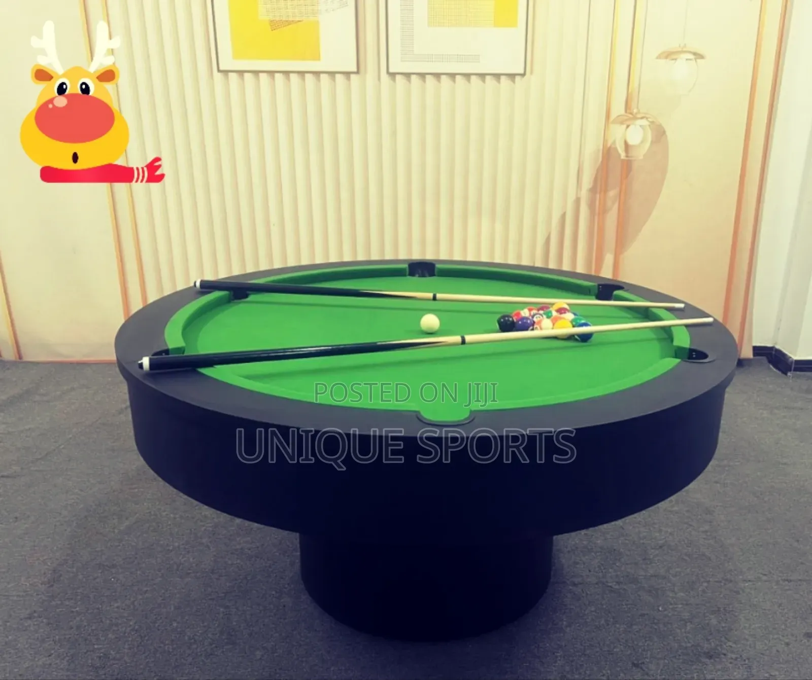 Executive Round Pool Table for Home Lounge