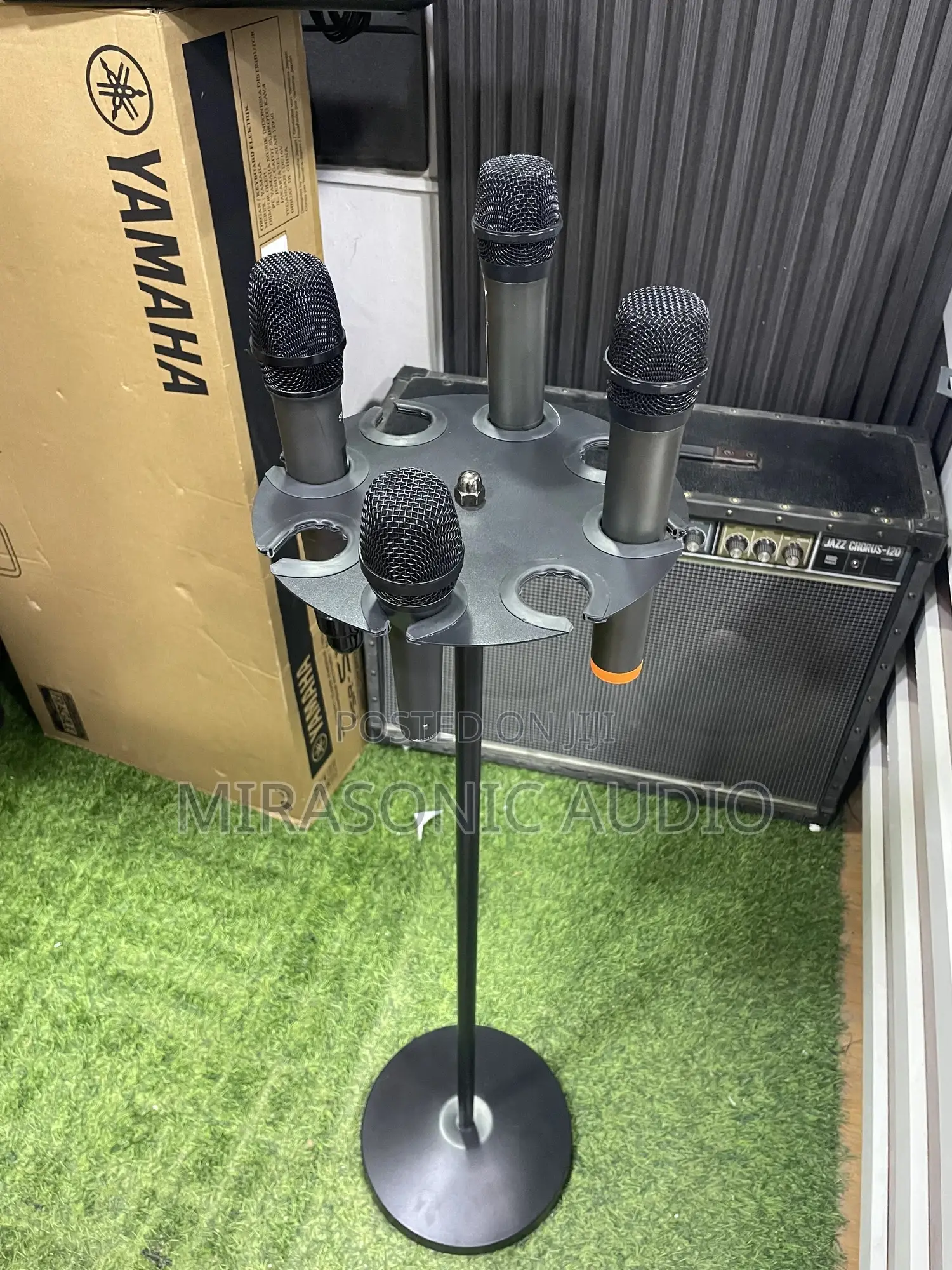 Round Base Adjustment Mic Holder(8 Ways)