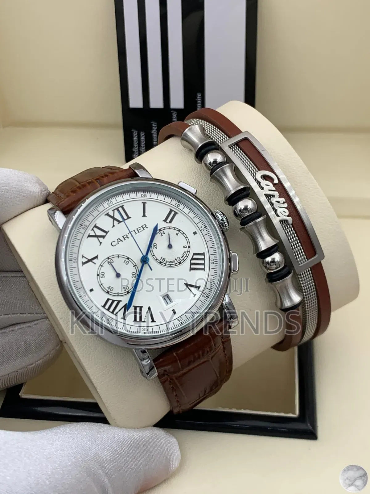 Cartier Chronograph Leather Wristwatch With Bracelet