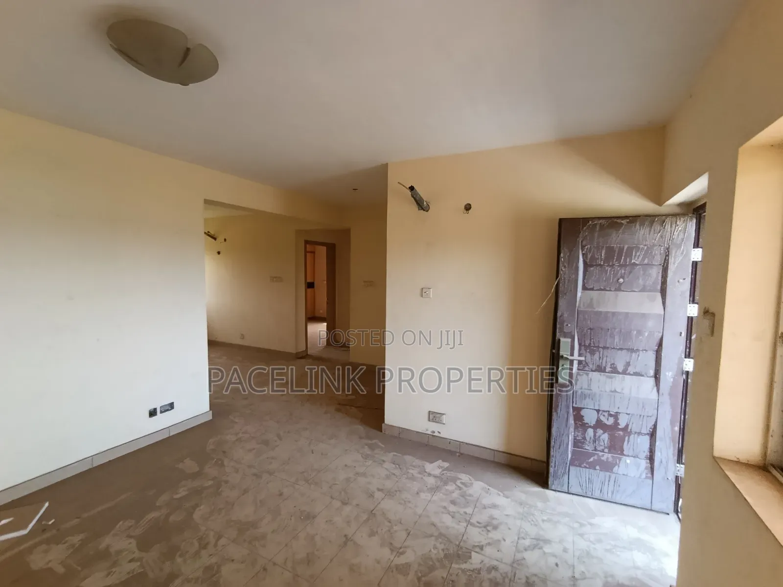 3bdrm Block of Flats in Ipaja / Ipaja for sale