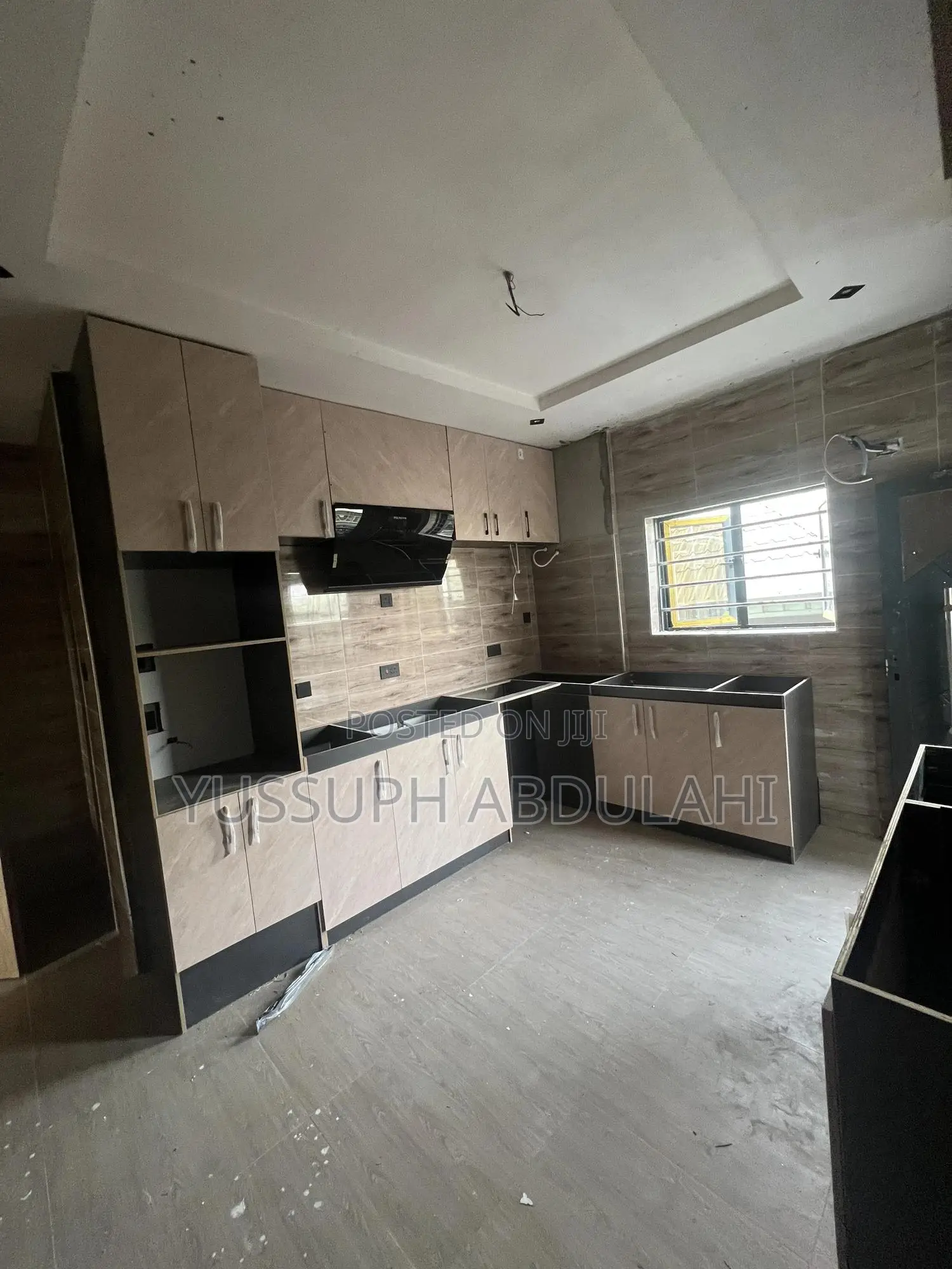 3bdrm Apartment in Yaba, Akoka for sale
