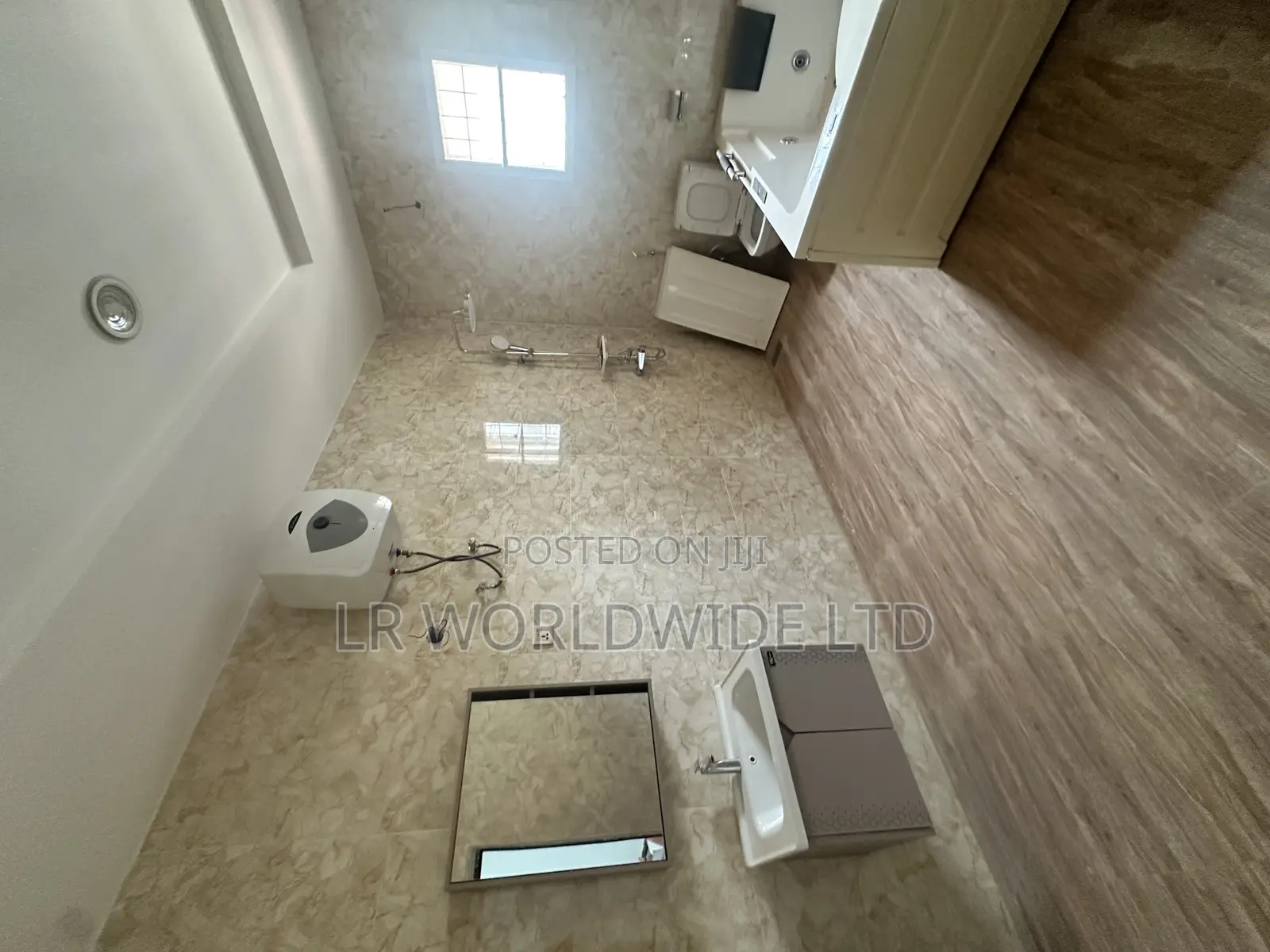 5bdrm Duplex in Lugbe District for rent
