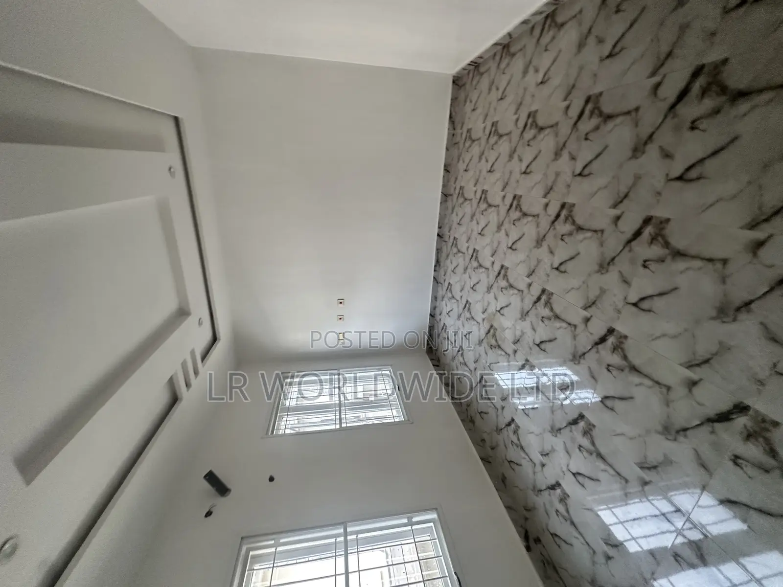 5bdrm Duplex in Lugbe District for rent