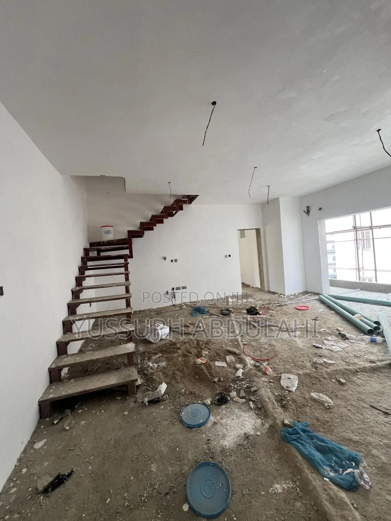 3bdrm Maisonette in Alagomeji for sale