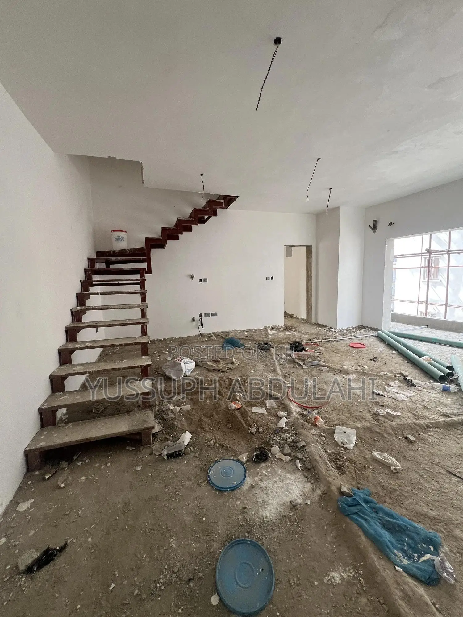 3bdrm Maisonette in Alagomeji for sale