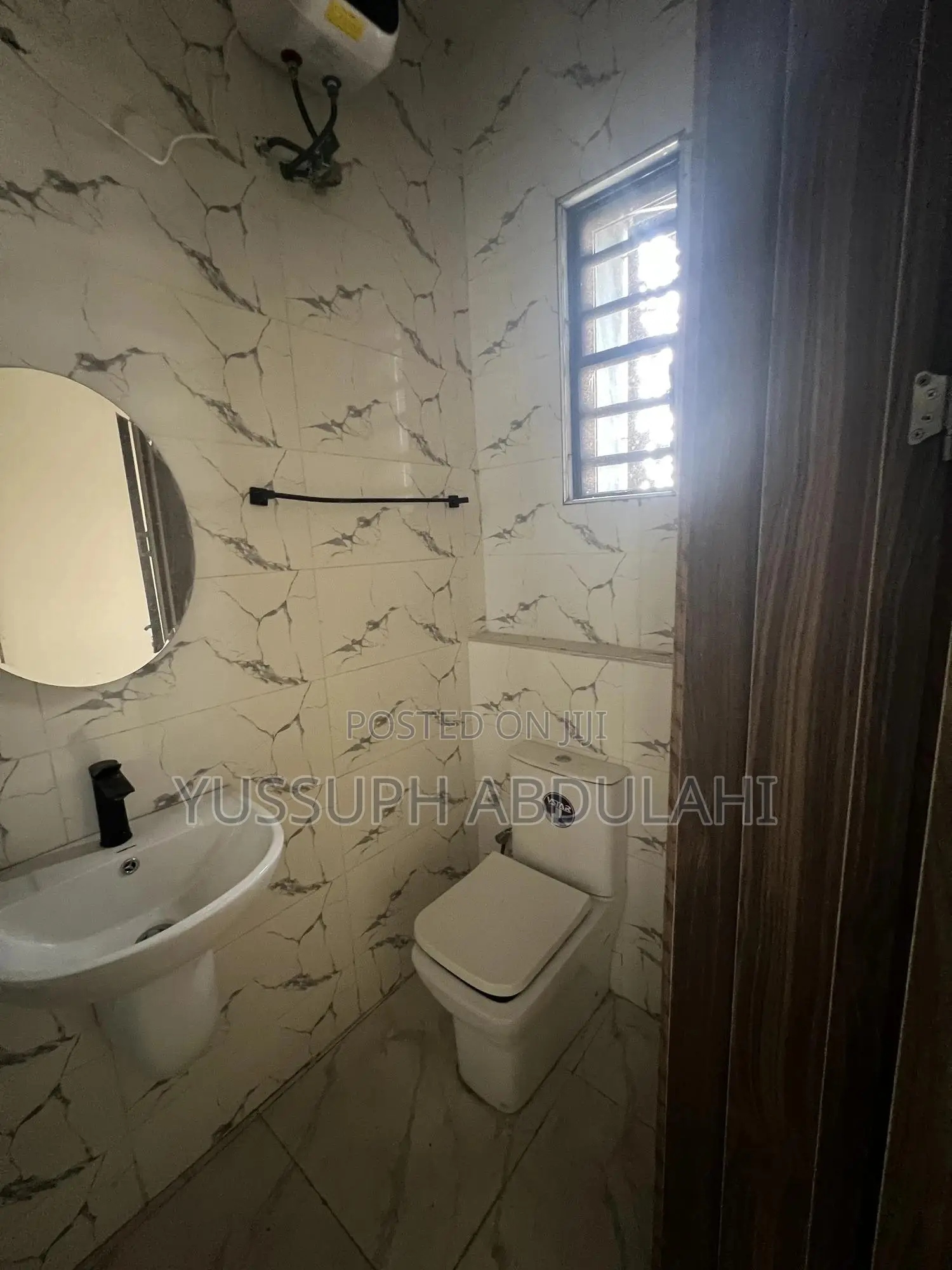 3bdrm Apartment in Lekki Phase1 for sale